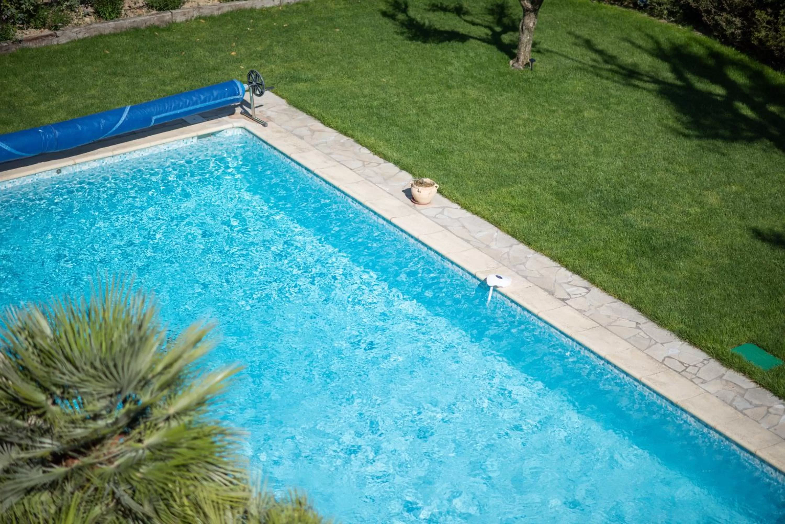 Pool view in Chateau de Sainte Croix