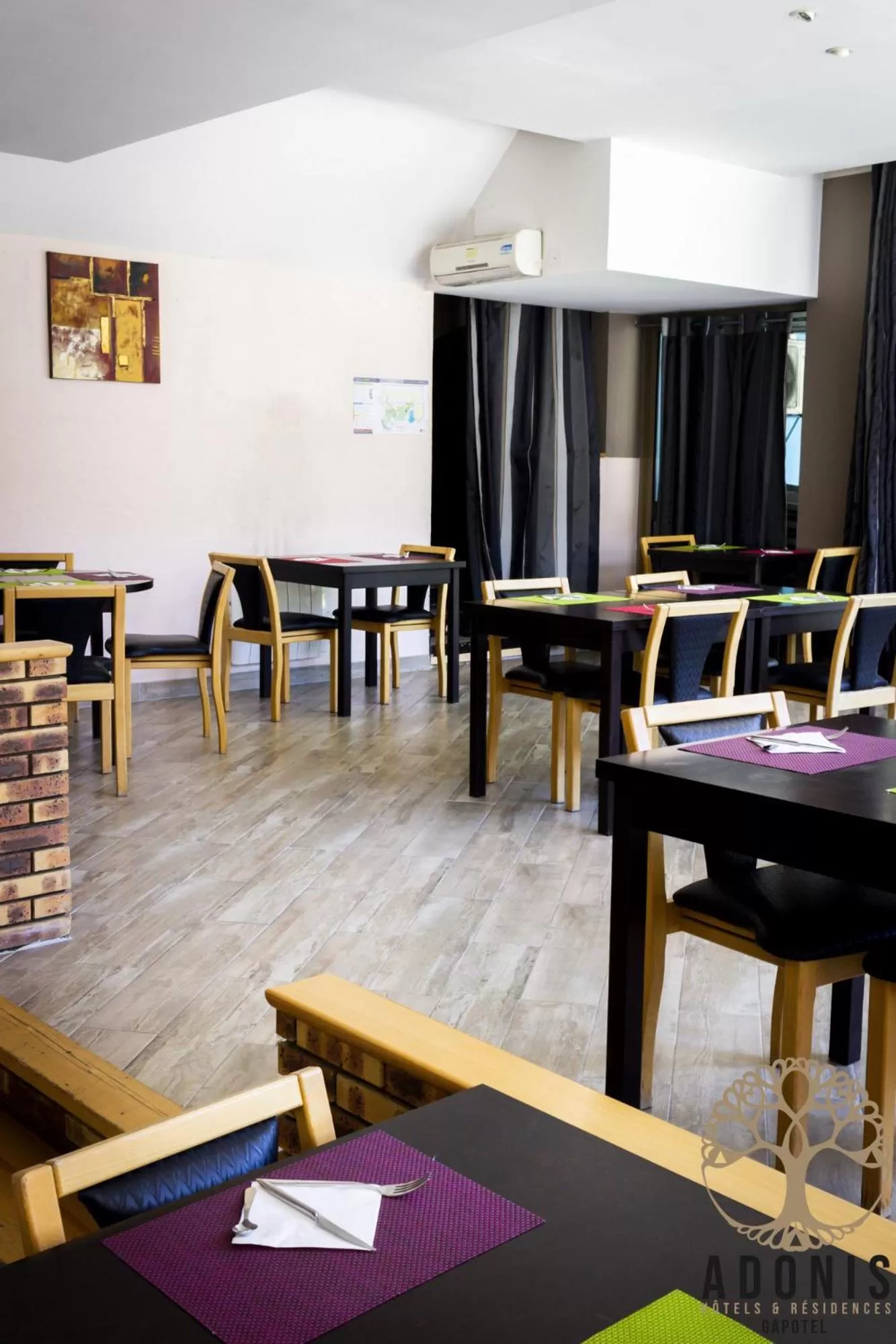 Living room in Adonis Gapotel