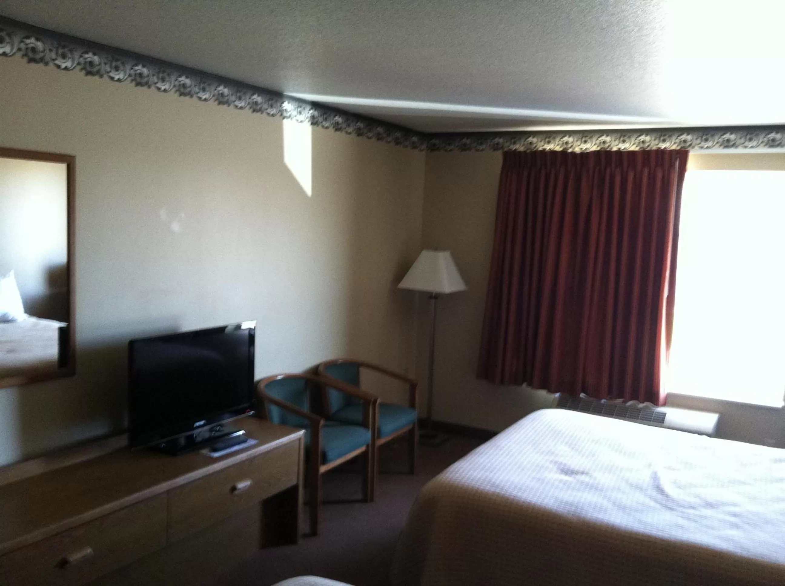 Bed in Days Inn by Wyndham Worthington