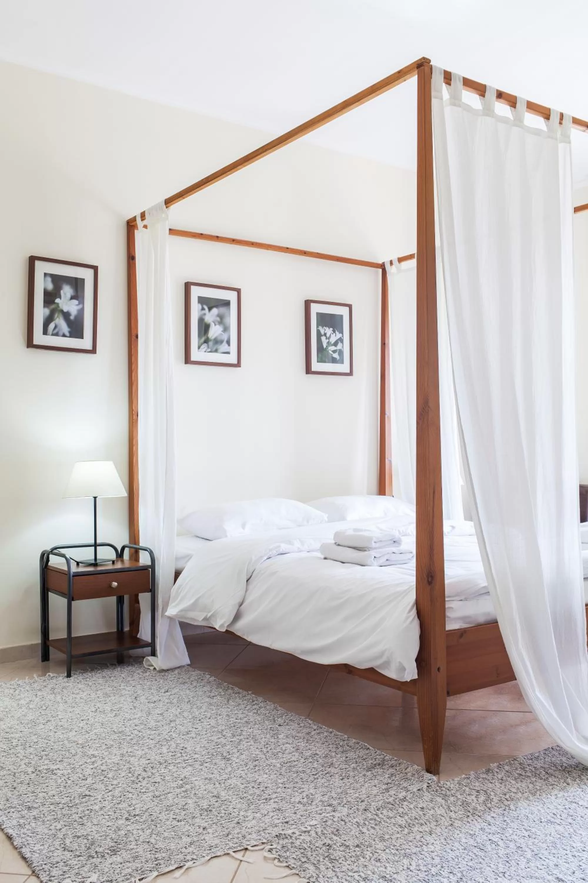 Bed in Hotel Marathia