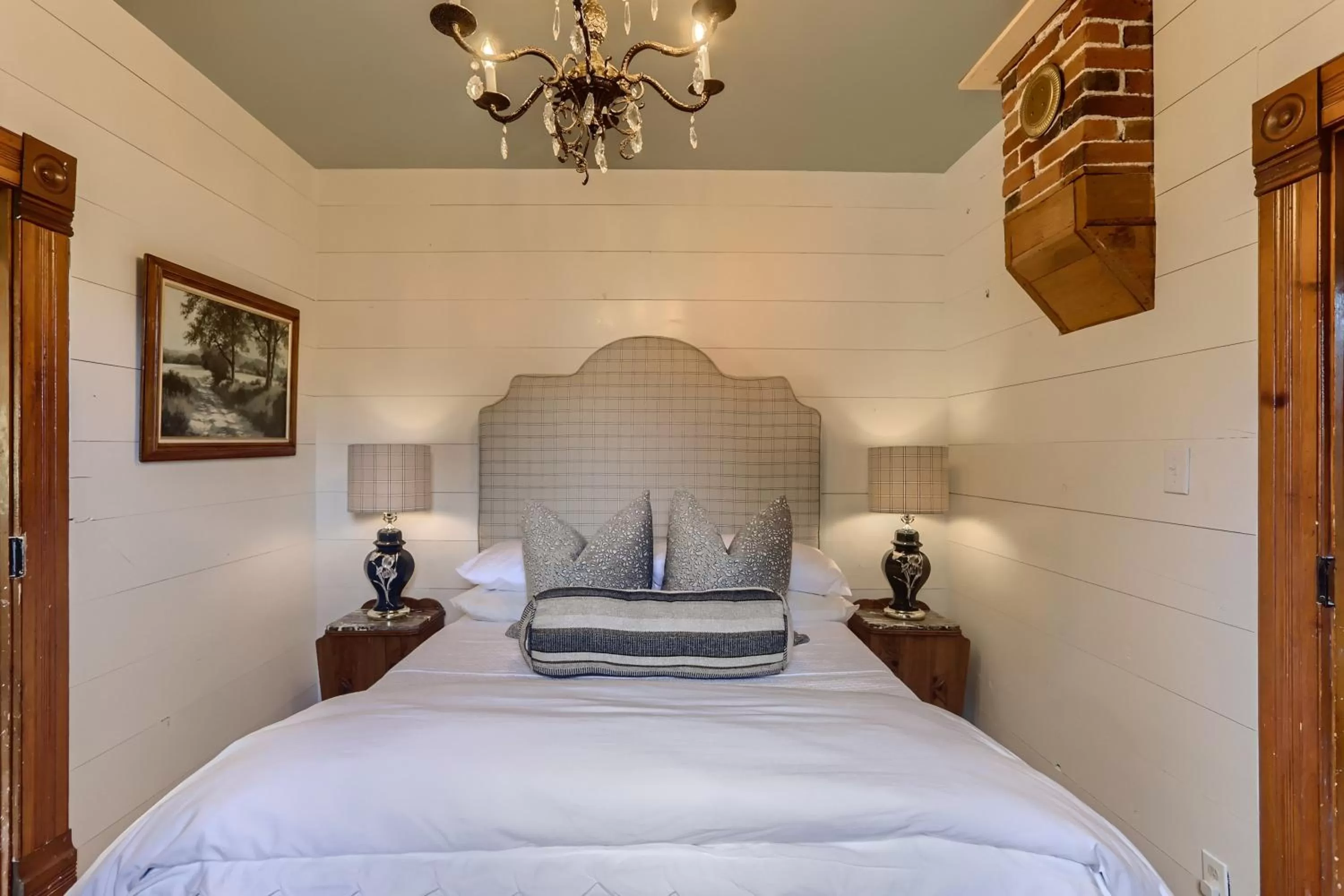 Bedroom, Bed in A-Lodge Lyons