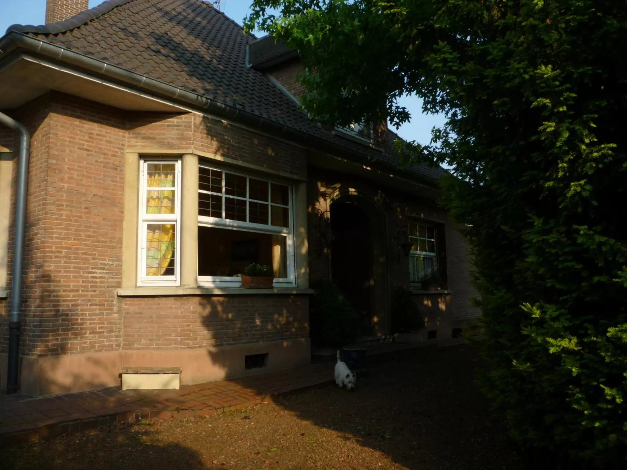 Facade/entrance in au vieux cèdre