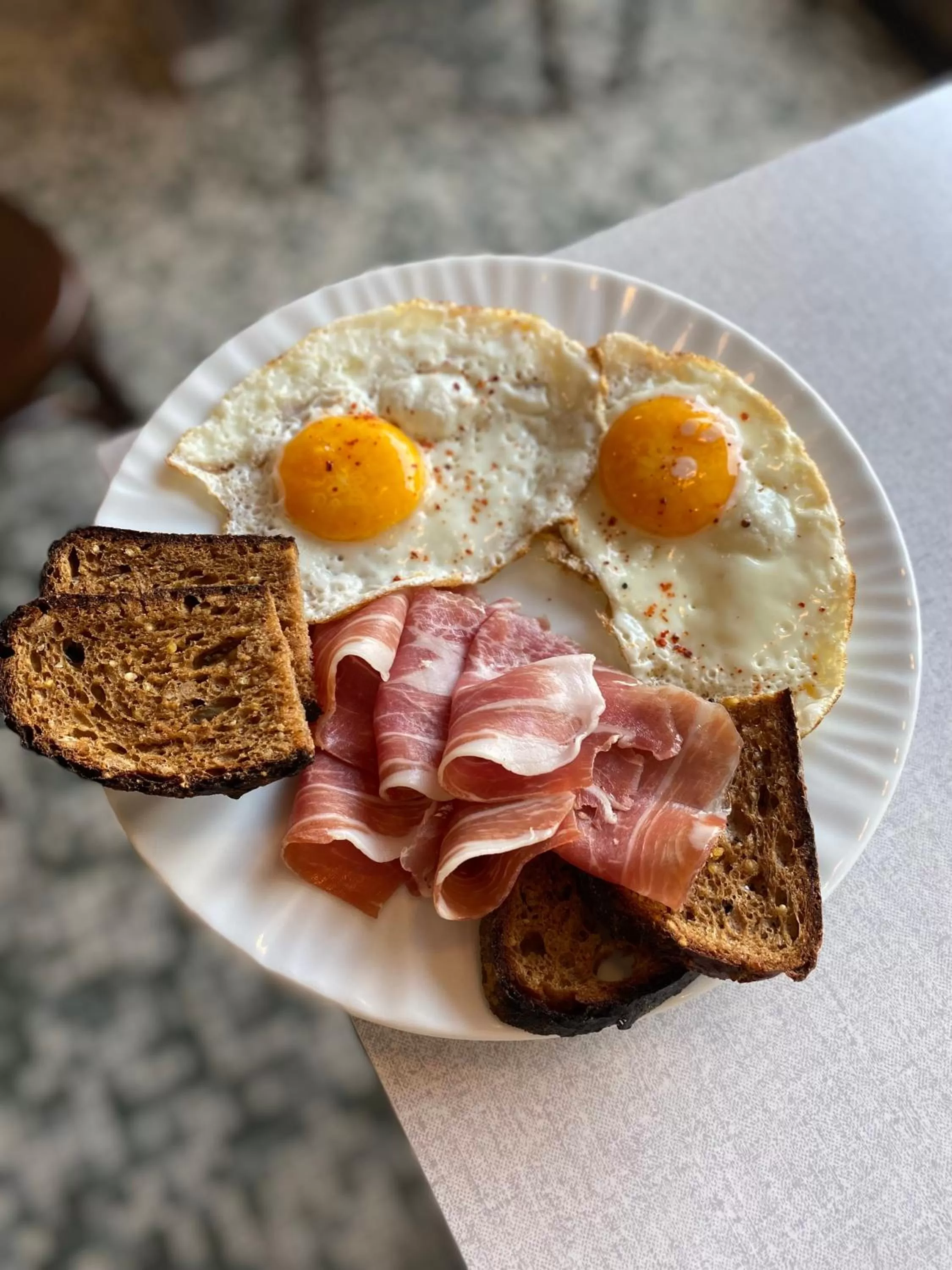 Restaurant/places to eat in Hotel Bistrot FINE