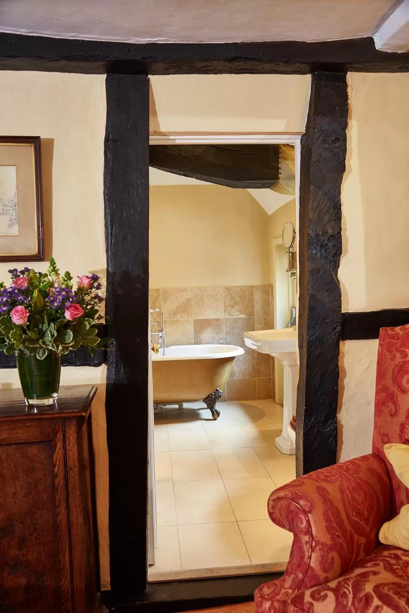 Bathroom, Bed in Spread Eagle Hotel And Spa