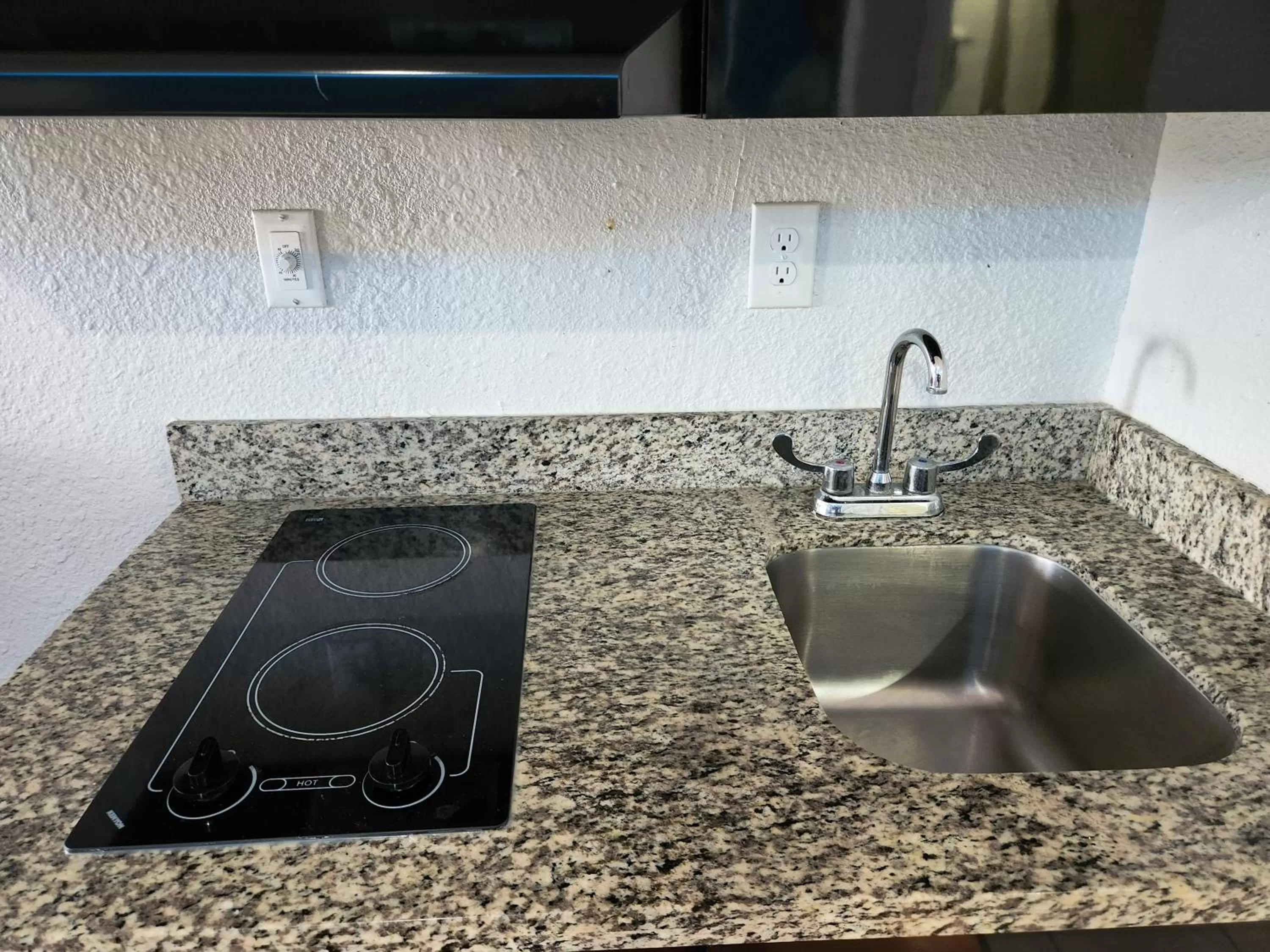 stove in Express Inn Tomball