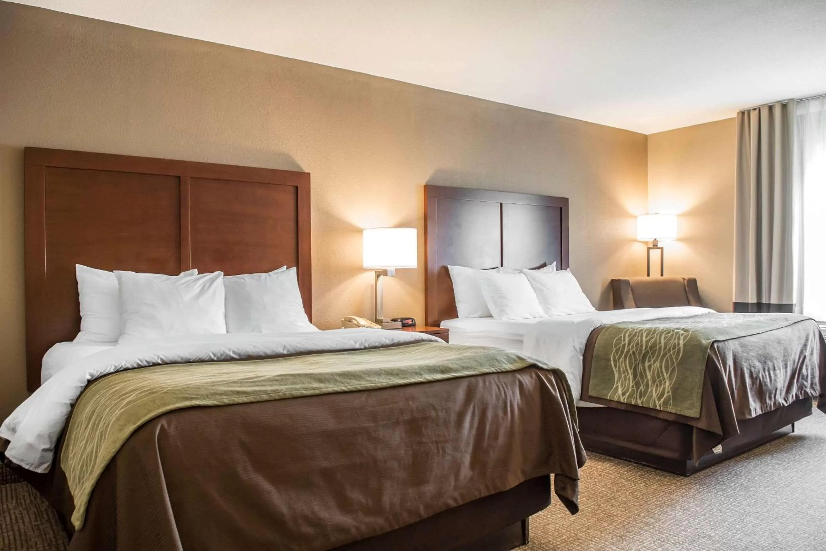 Photo of the whole room, Bed in Comfort Inn Edinburg South