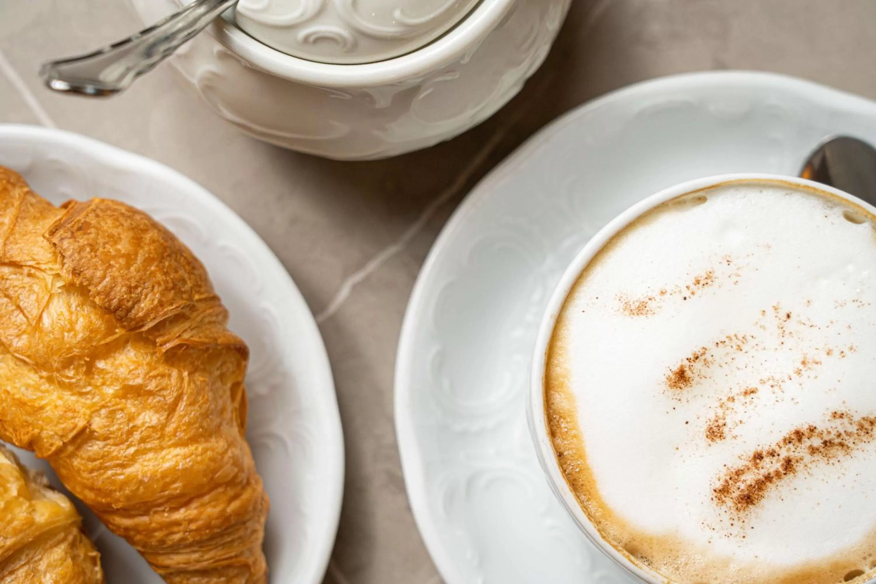 Restaurant/places to eat in elaya hotel vienna city center