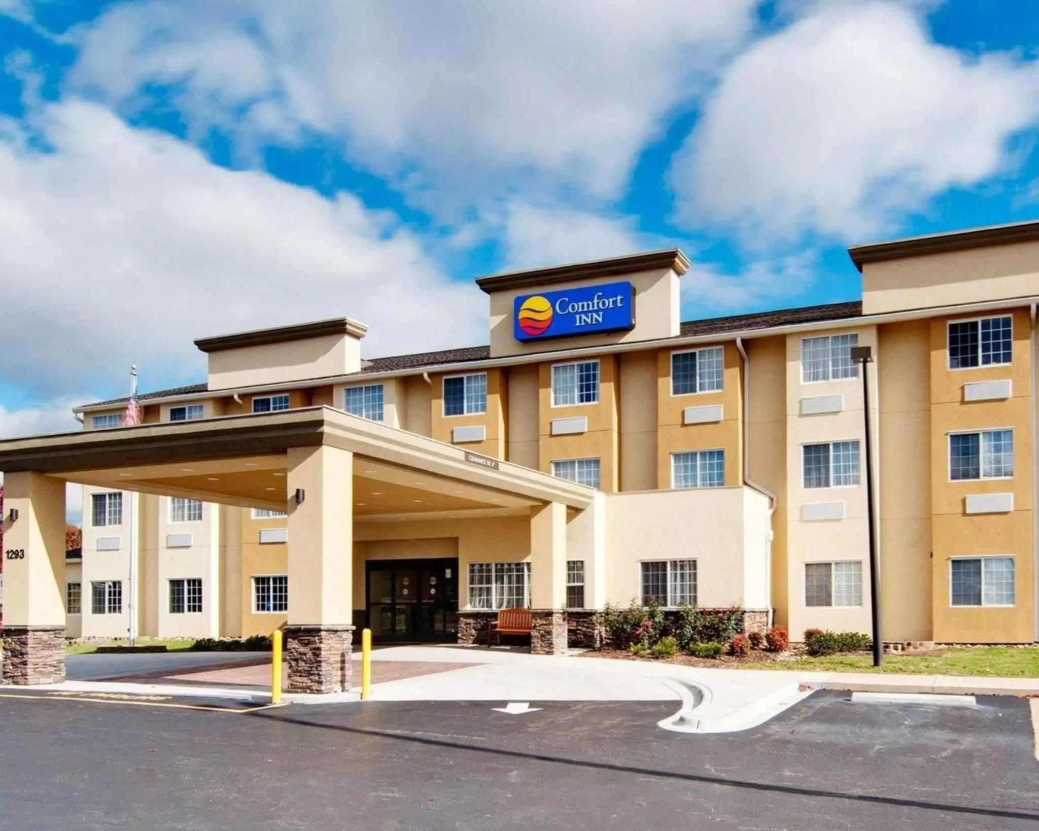 Property building in Comfort Inn Mount Airy