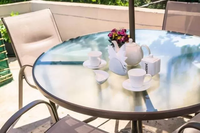 Coffee/tea facilities in Shatell