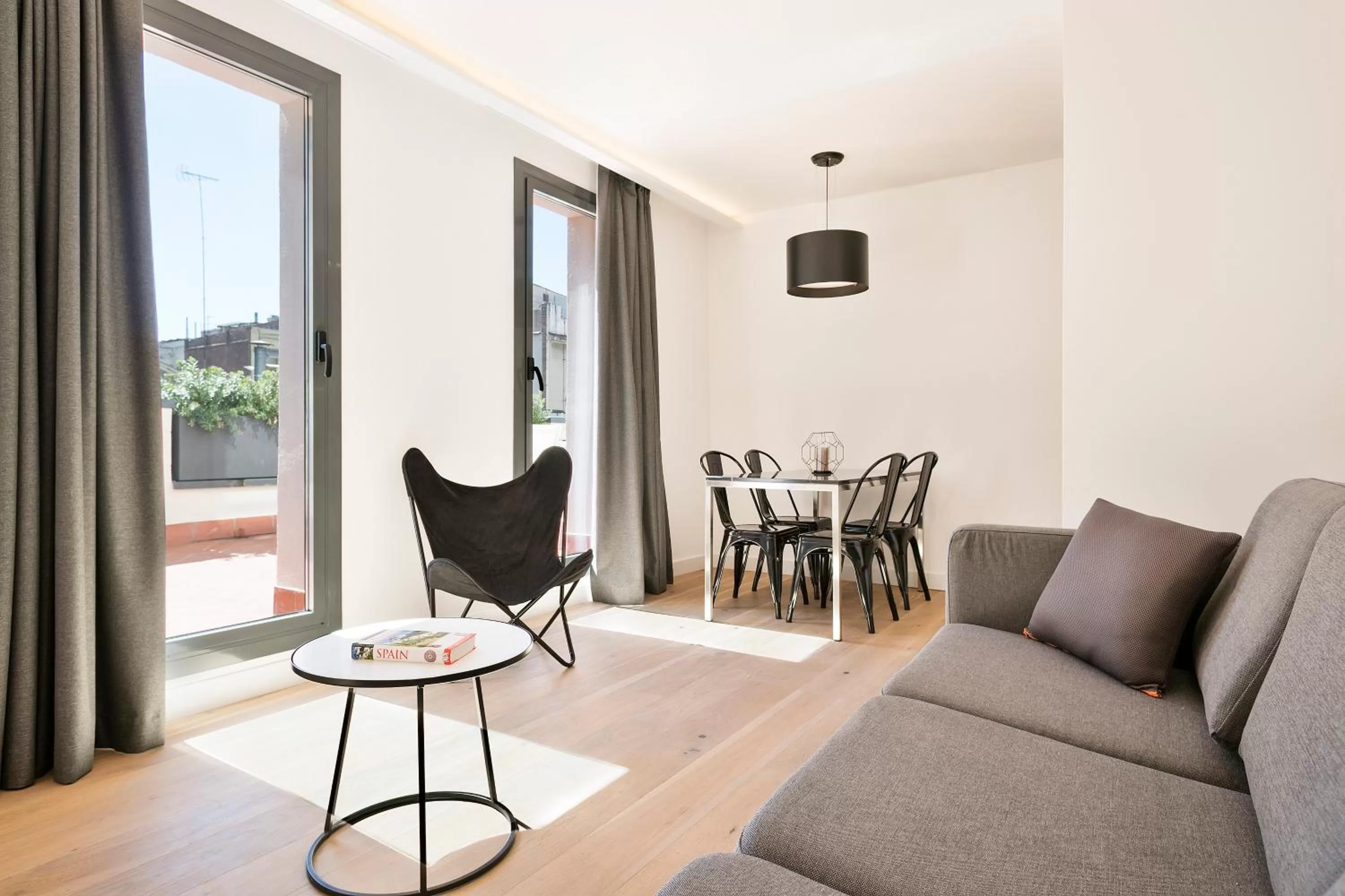 TV and multimedia in Murmuri Residence Mercader