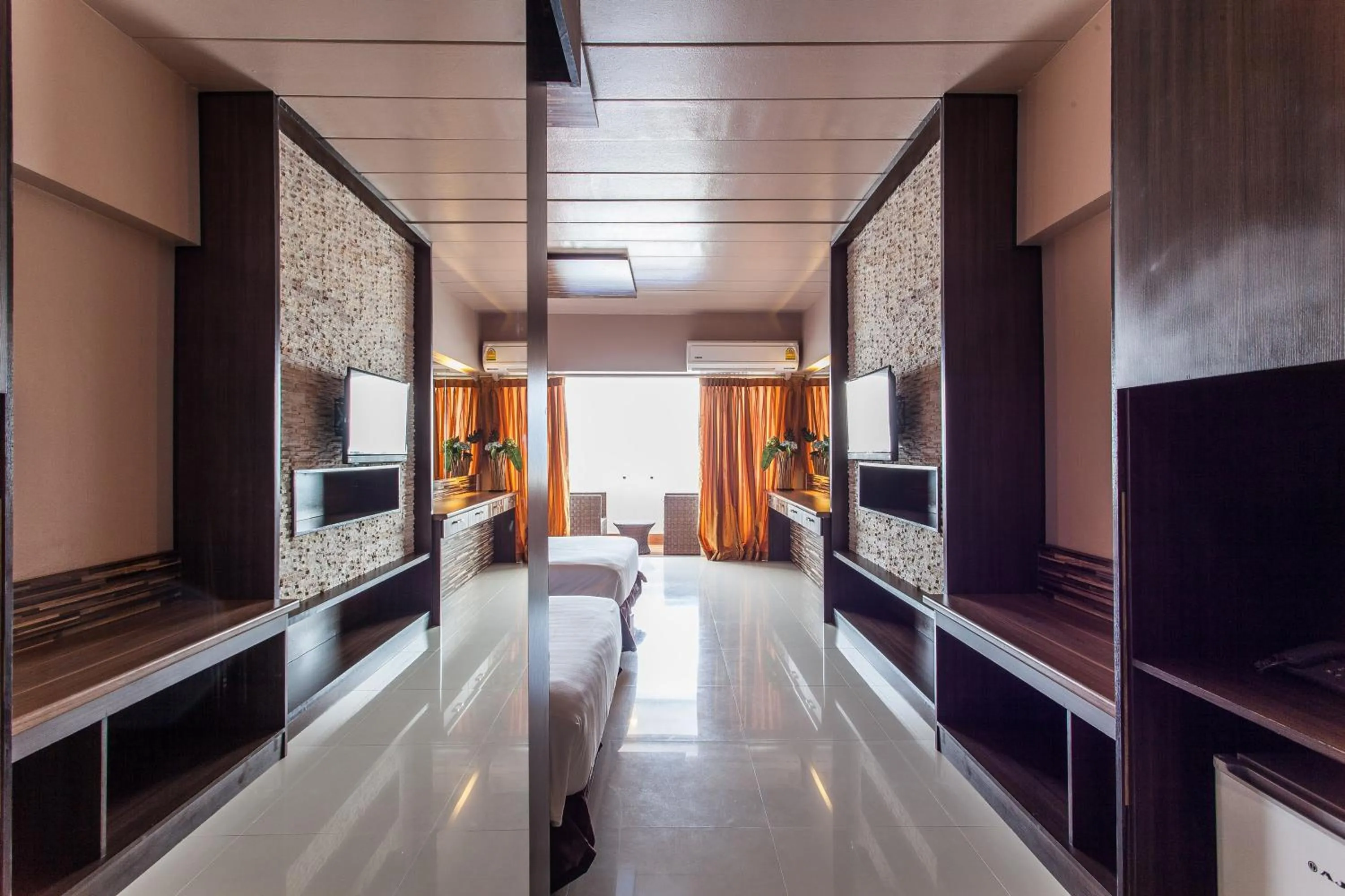 Bedroom, TV/Entertainment Center in Patong Heritage Hotel Phuket - SHA Extra Plus