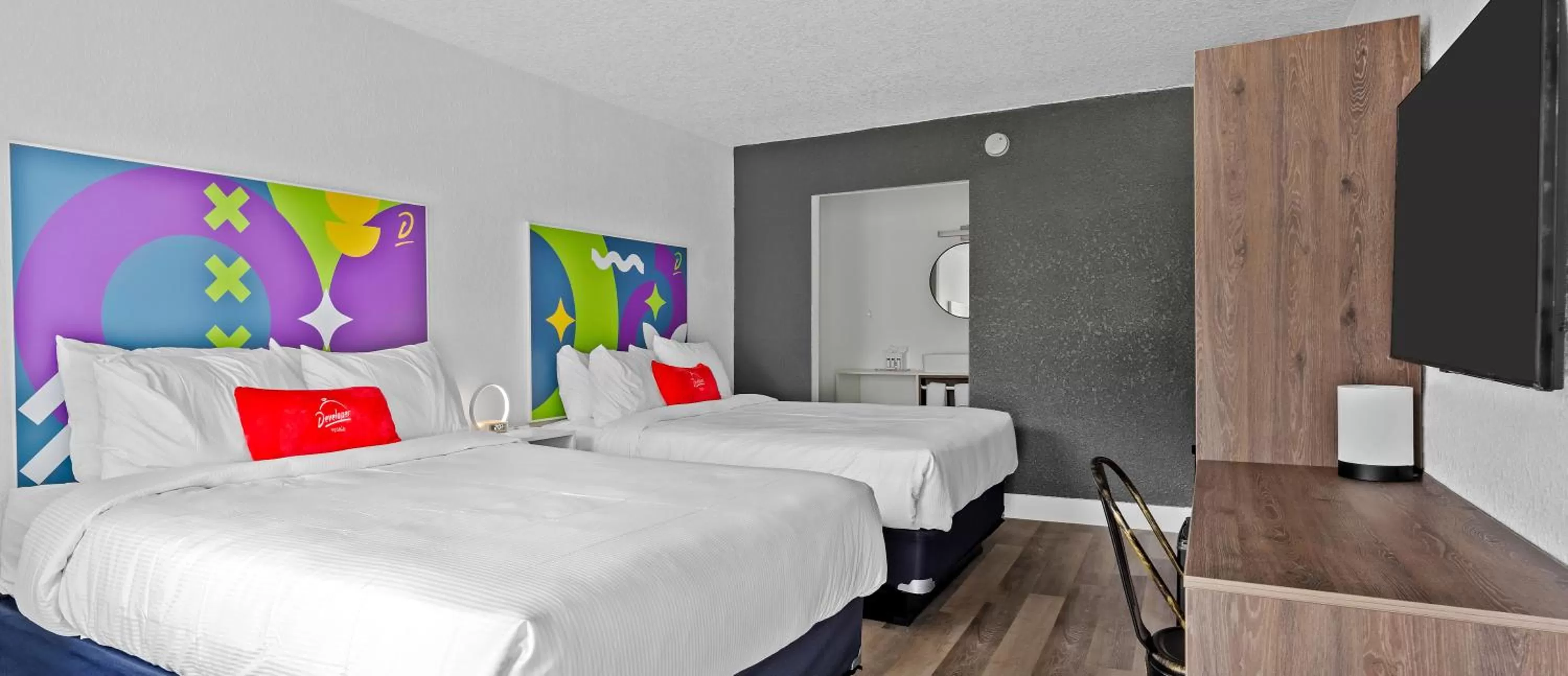 Bedroom, Bed in Baymont by Wyndham Jacksonville Airport