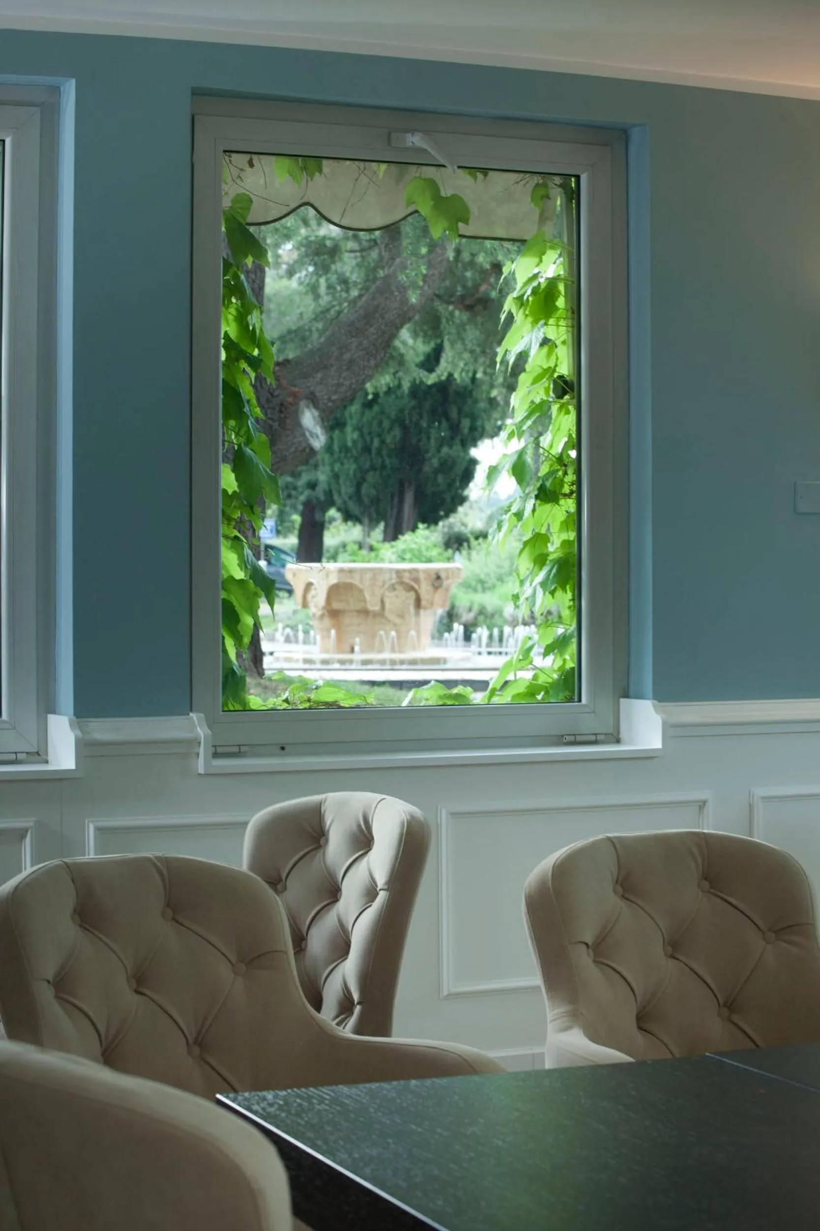 Lounge or bar in Hotel Riviera & Maximilian's