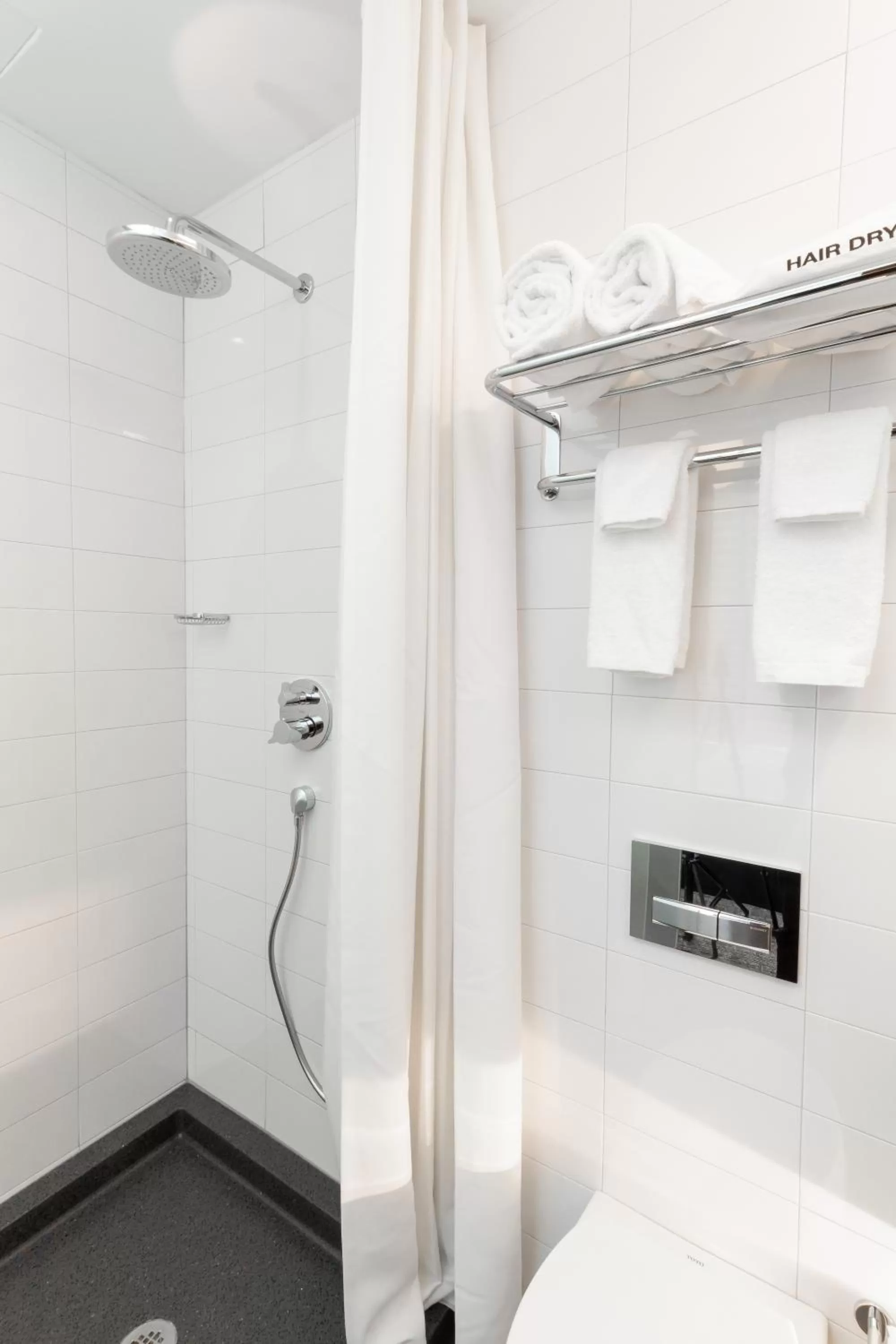 Bathroom in Pod Pads Times Square