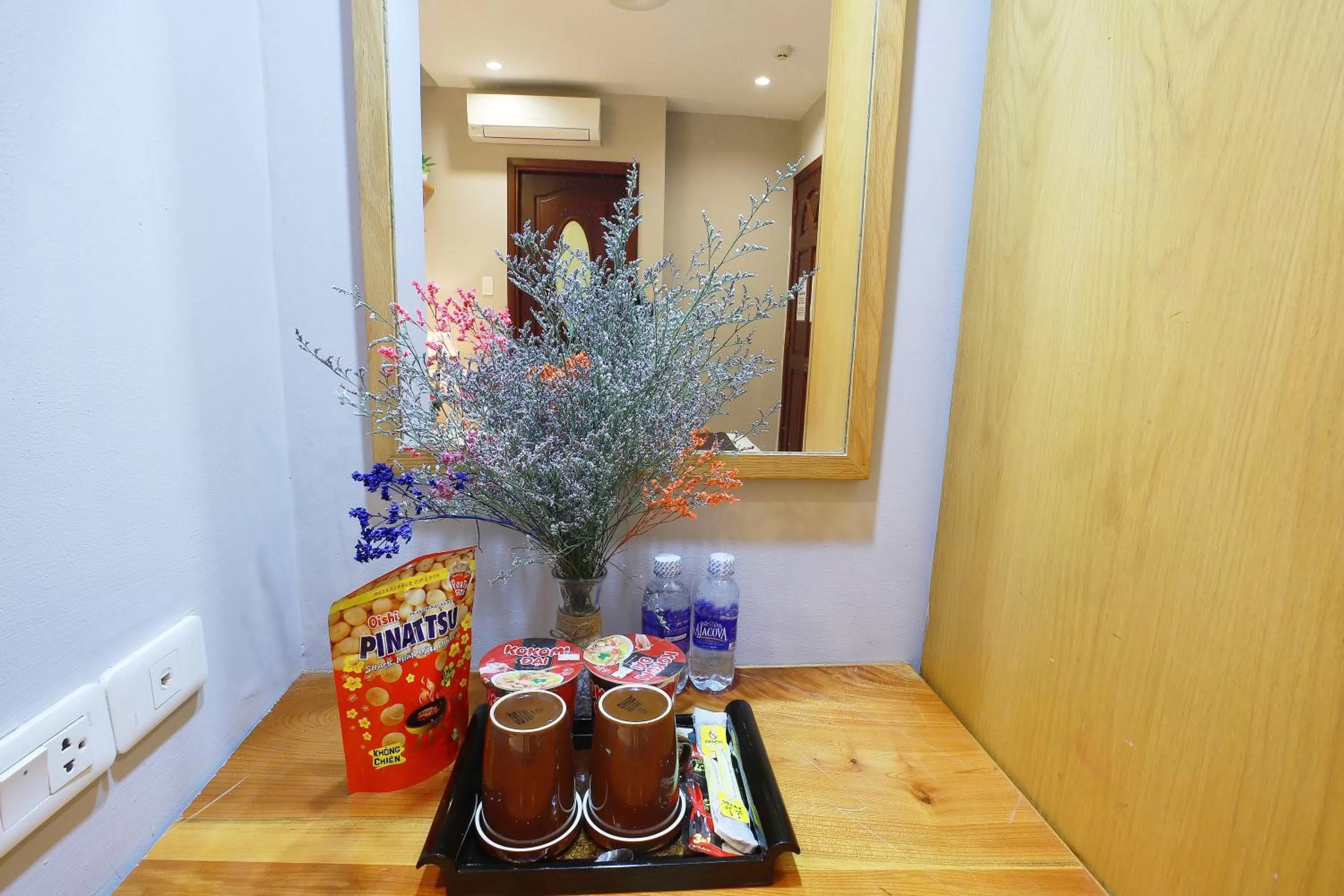 Decorative detail in Lucky Star Hotel 266 De Tham