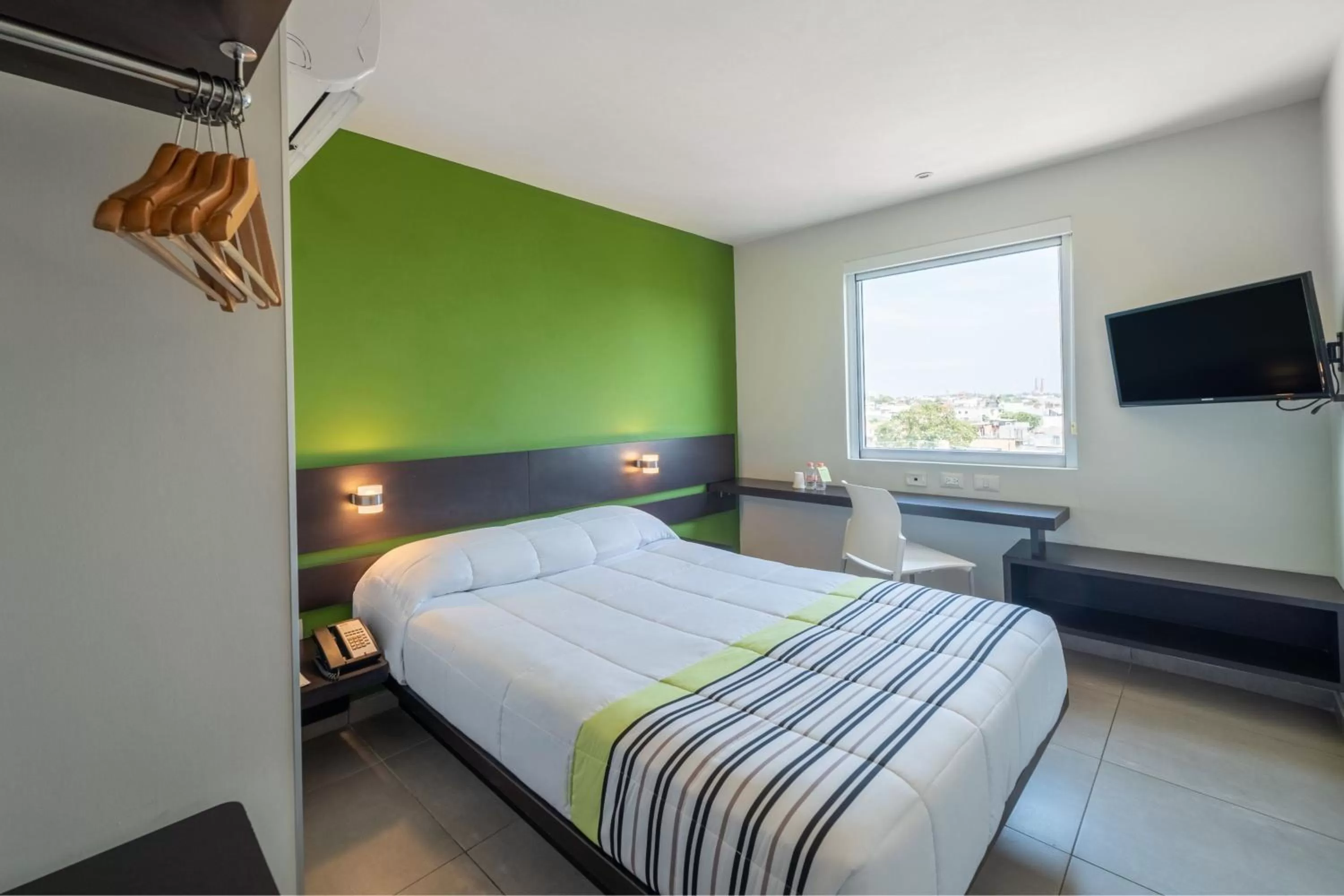 Bedroom, Bed in City Express Junior by Marriott Villahermosa