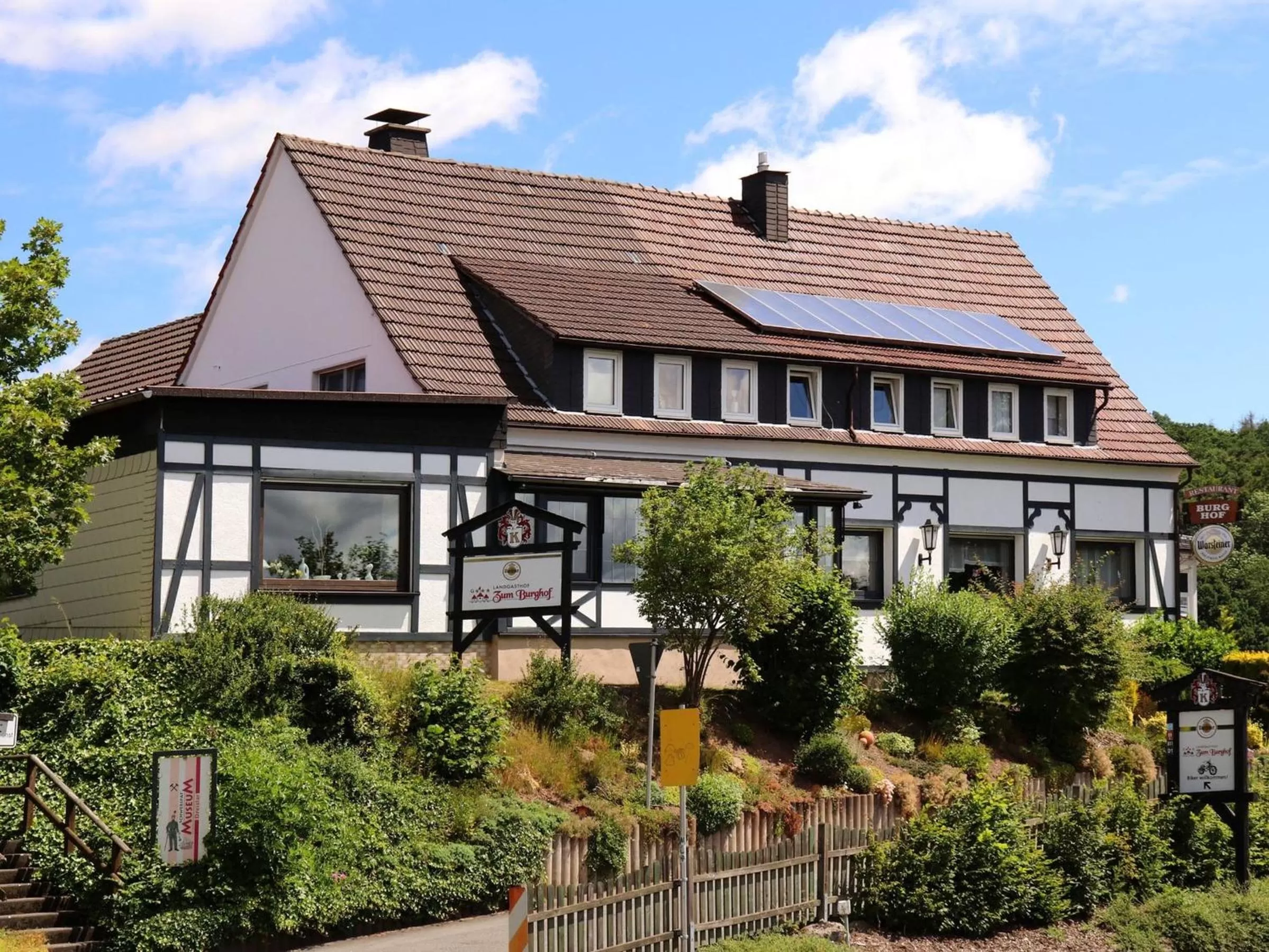Property Building in Gasthof "Zum Burghof"