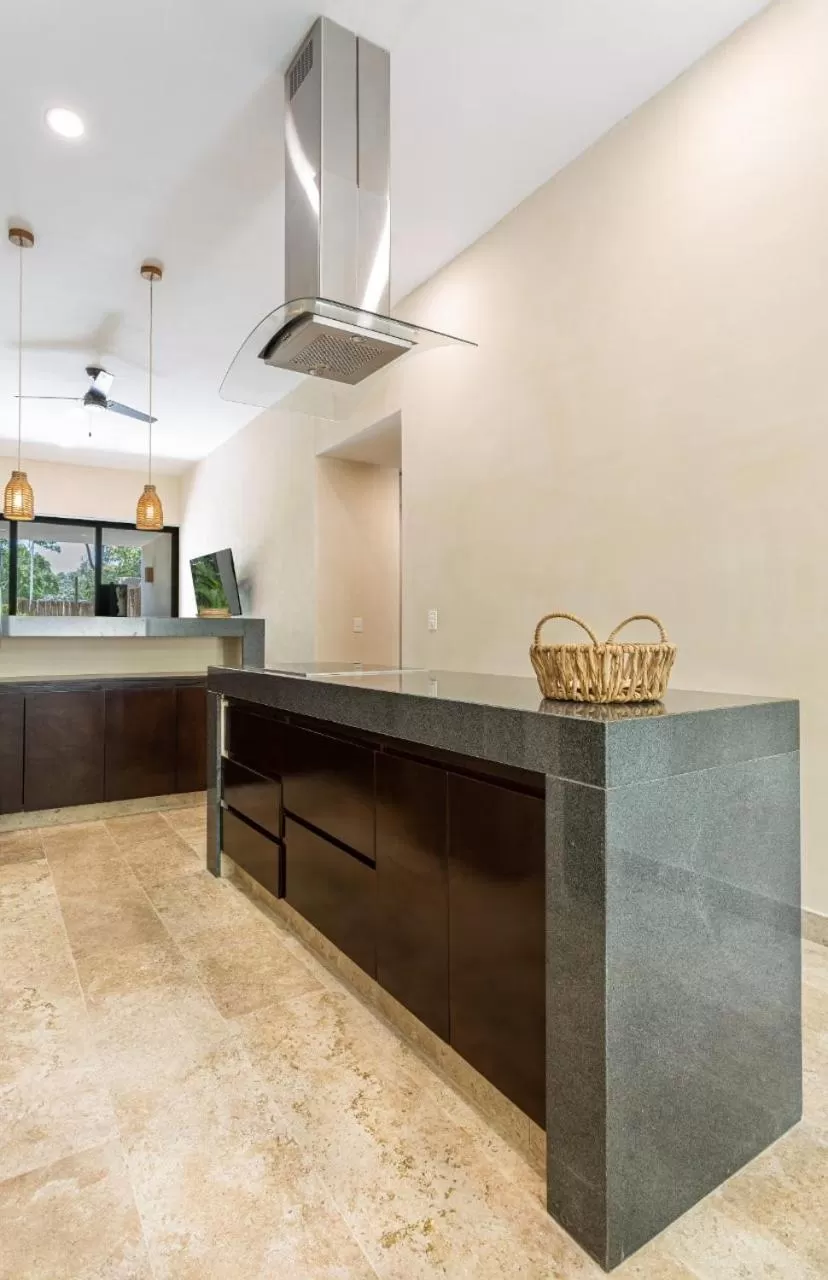 Kitchen or kitchenette, Kitchen/Kitchenette in Kuukum Tulum Hotel