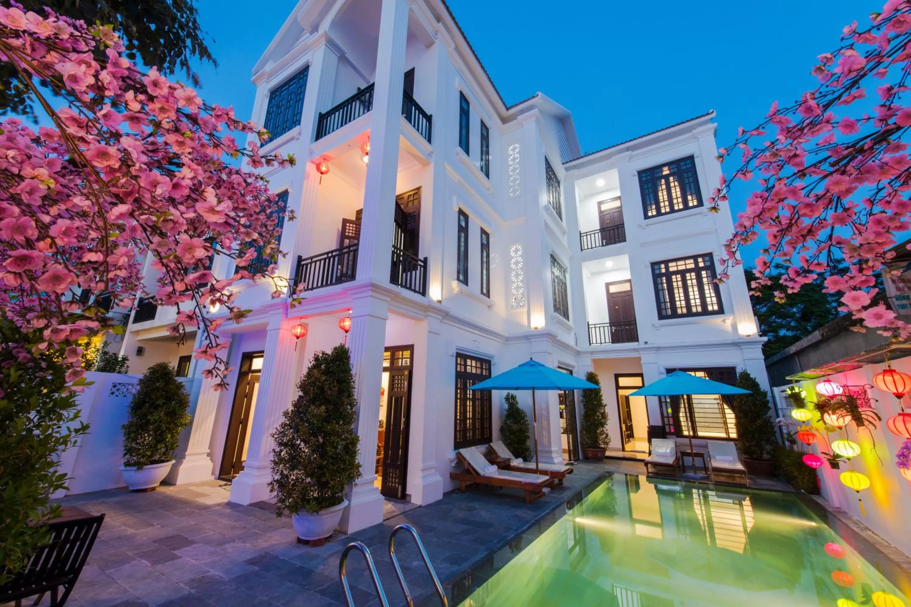 Property building in Ancient Terracotta Villa