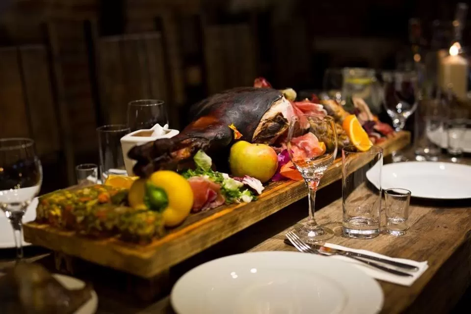 Restaurant/places to eat in Zamek Uniejów