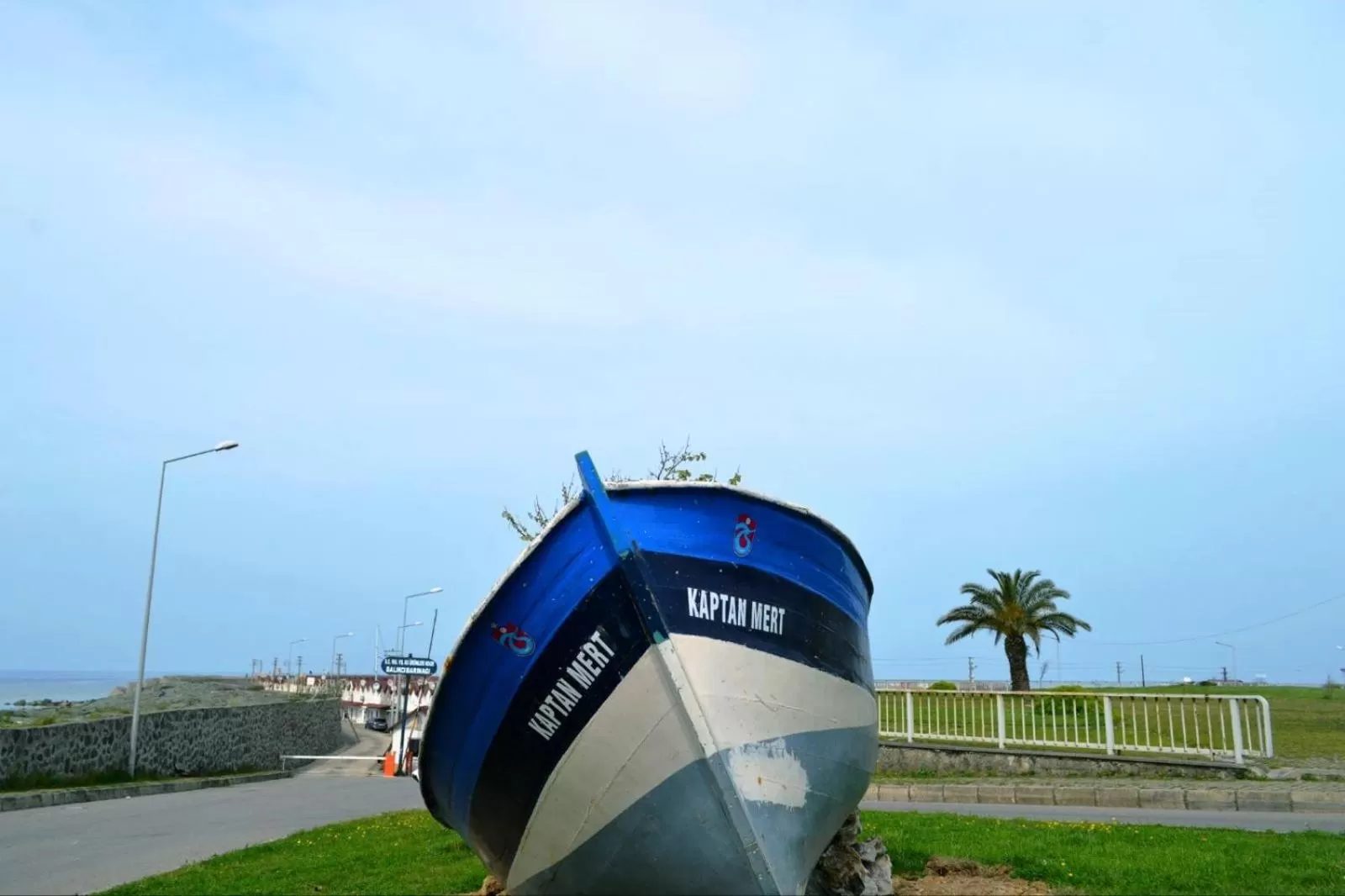 Beach in The Twins Apartmens