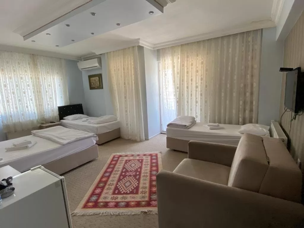 Photo of the whole room, Bed in Sakran Hotel