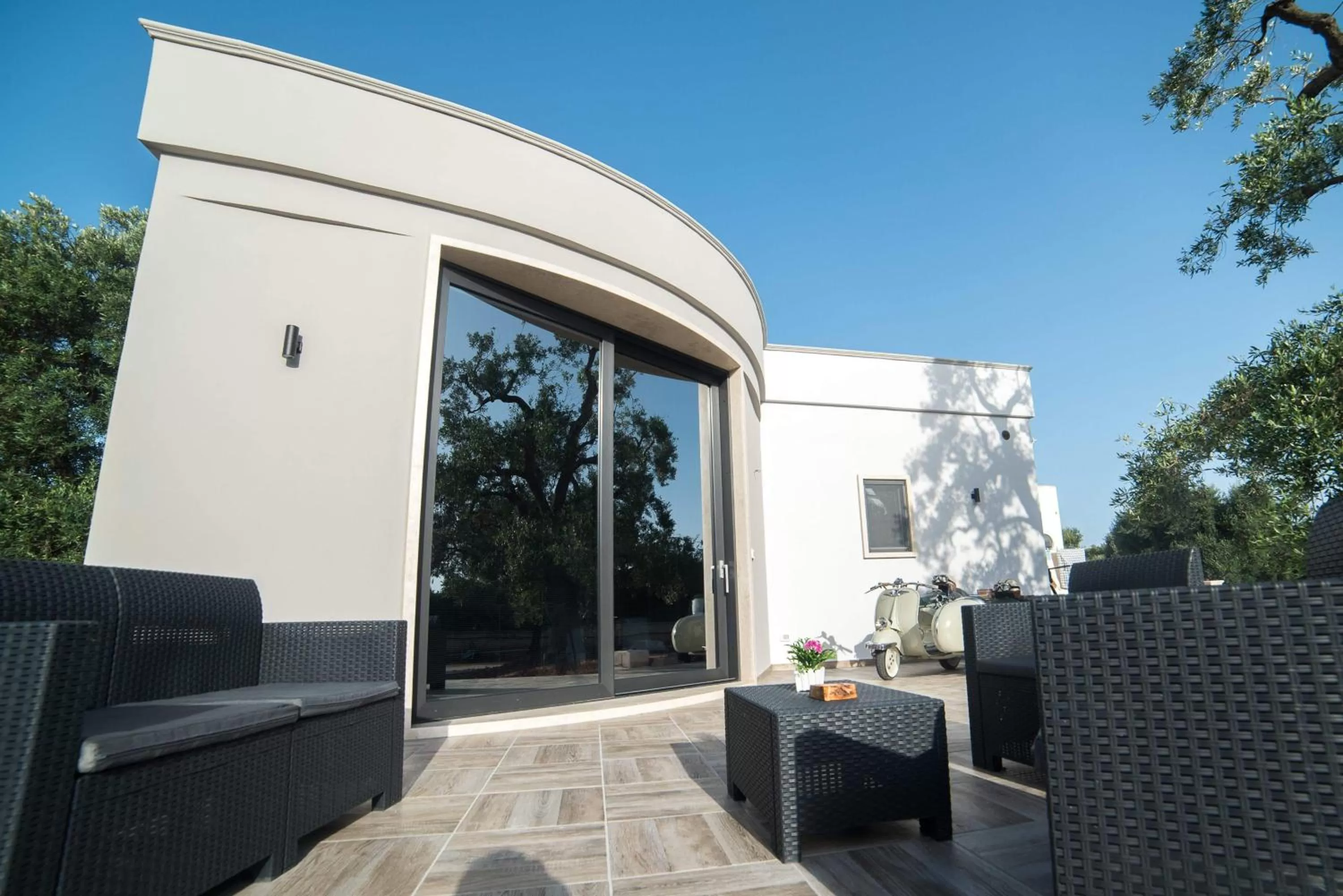 Facade/entrance, Property Building in Pandora Luxury Suite