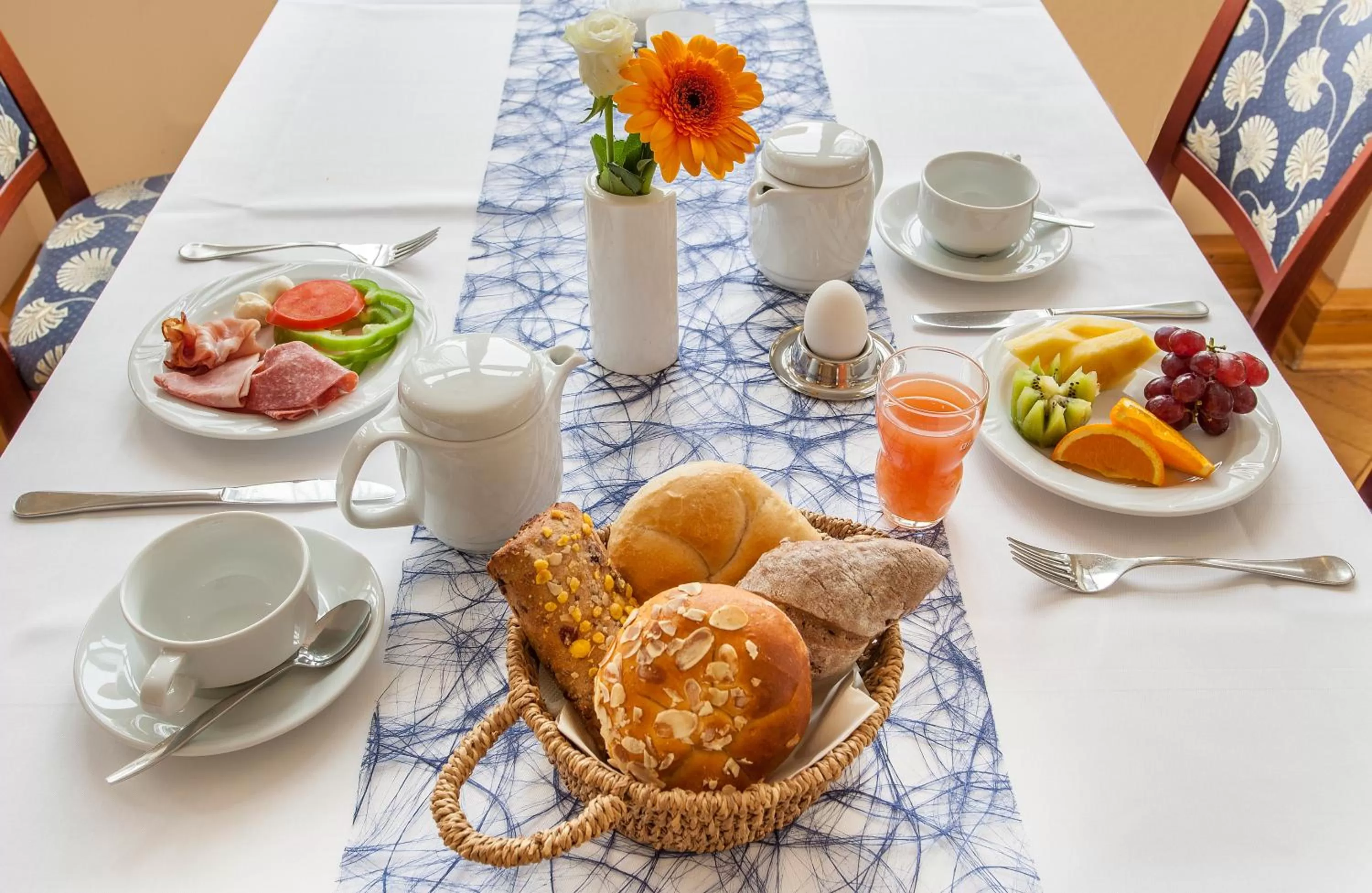 Breakfast in Kurhaushotel Bad Salzhausen