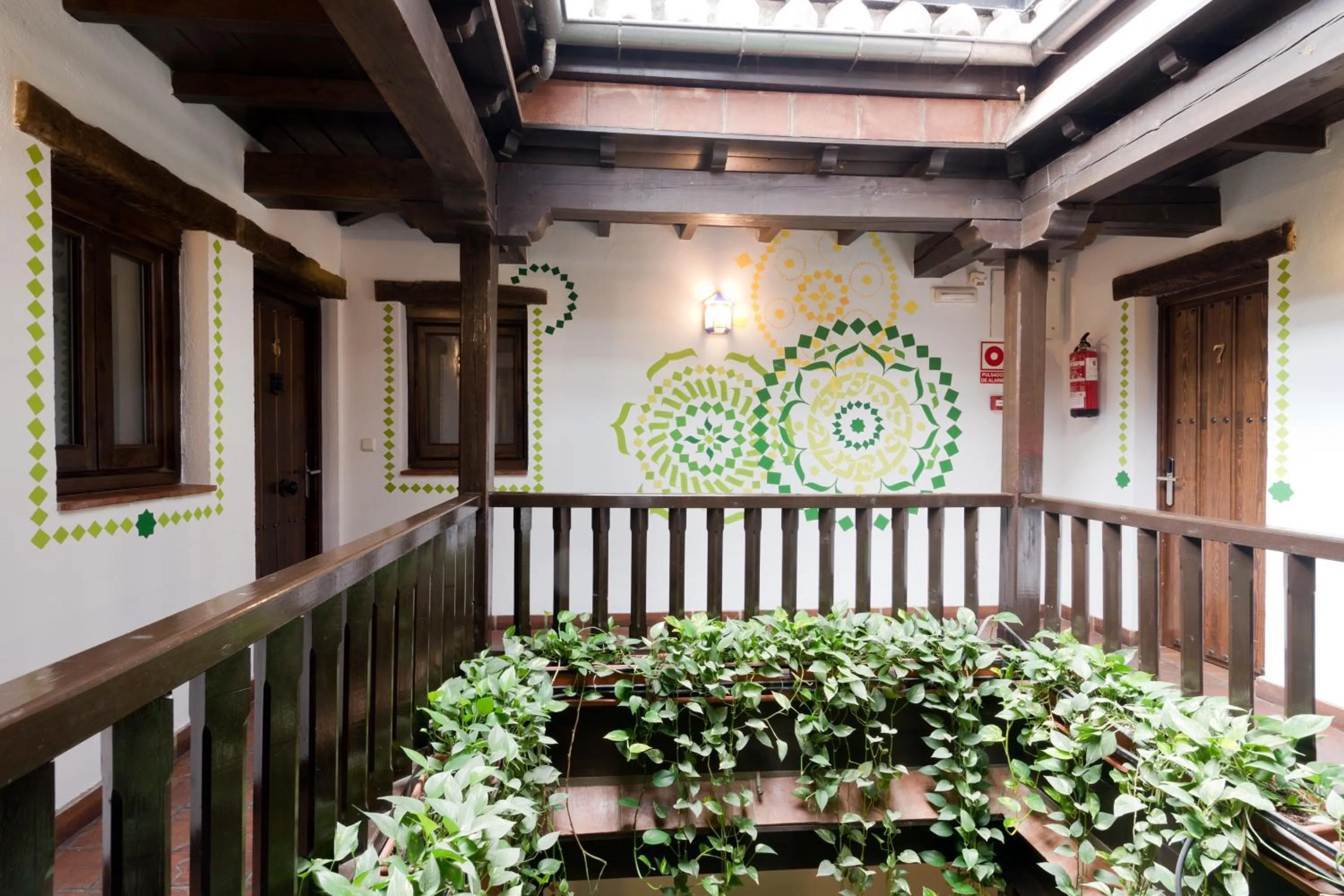 Patio in Oasis Backpackers' Hostel Granada