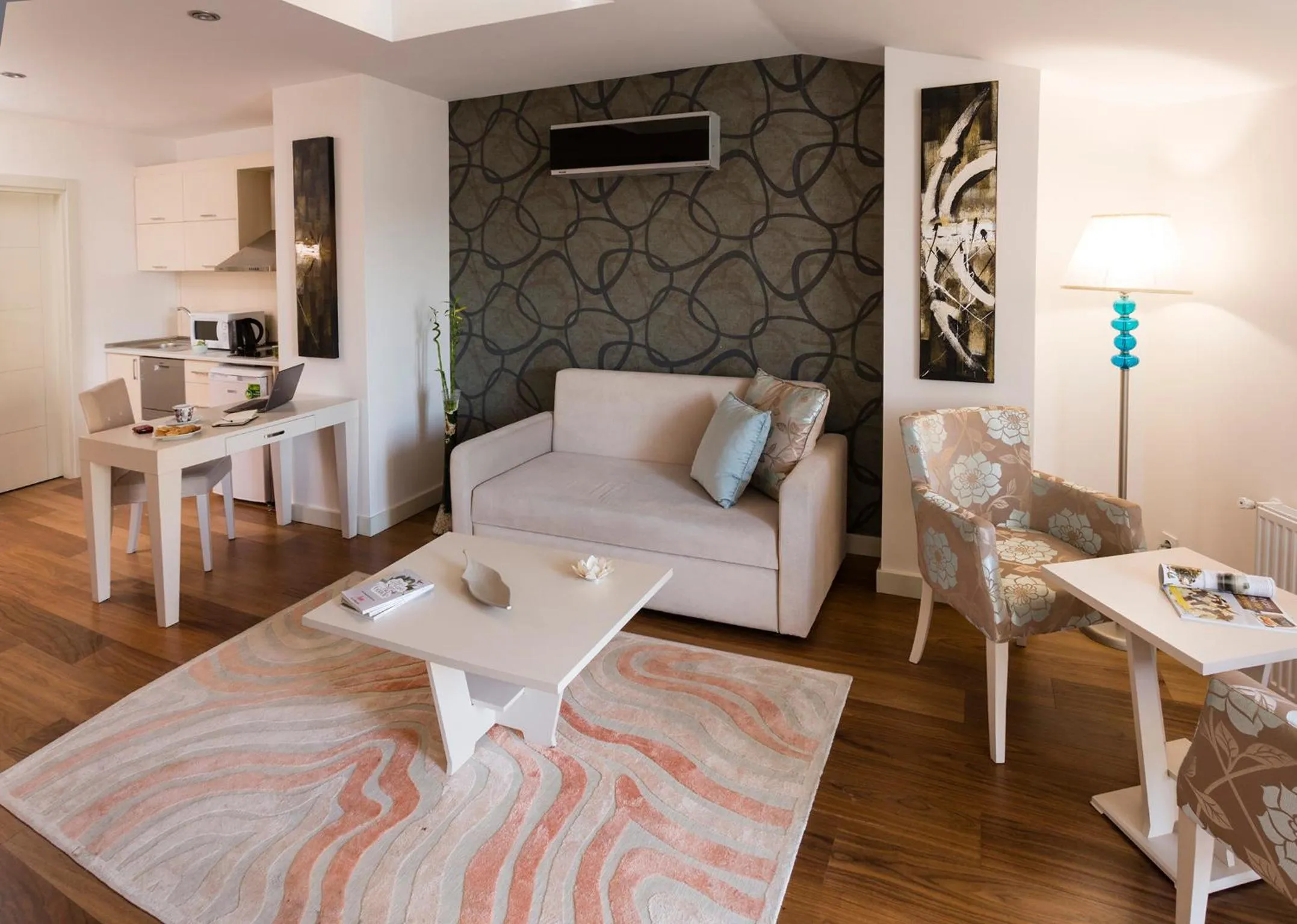 Living room in Turkuaz Suites Bosphorus