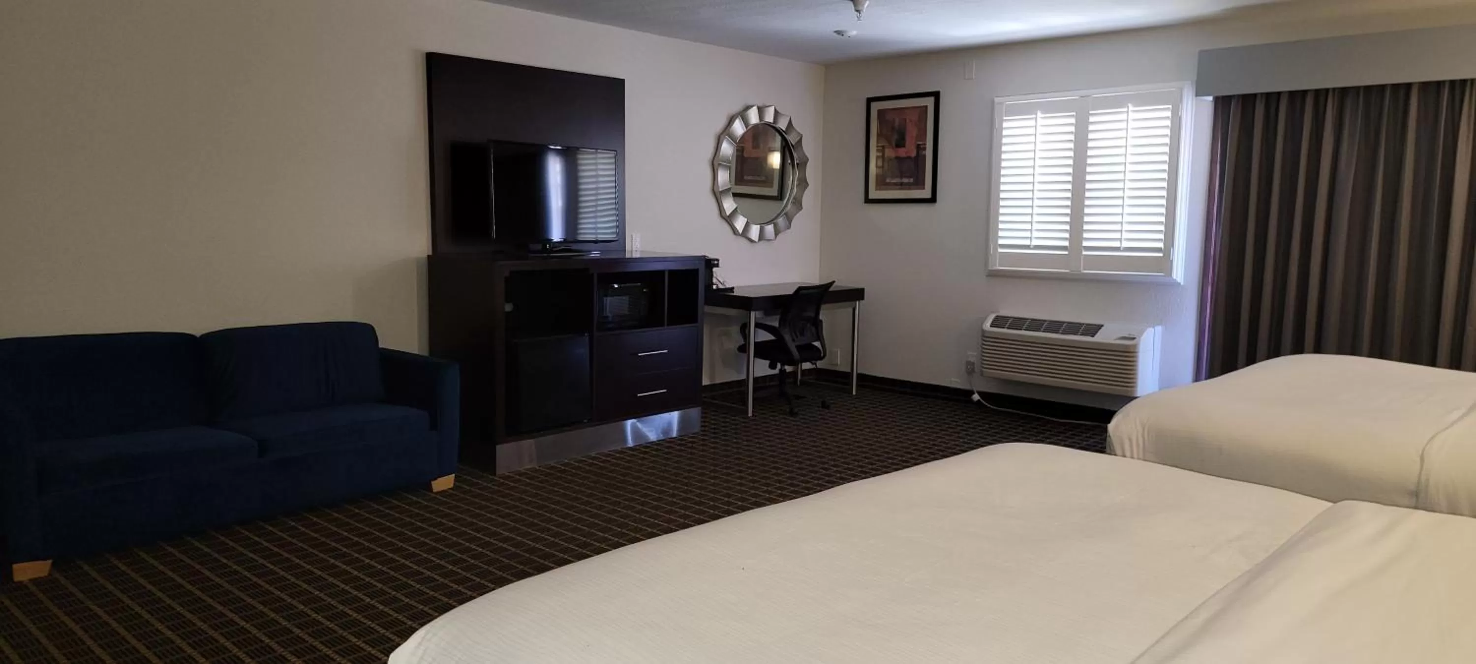 TV and multimedia, Bed in Hotel Solares