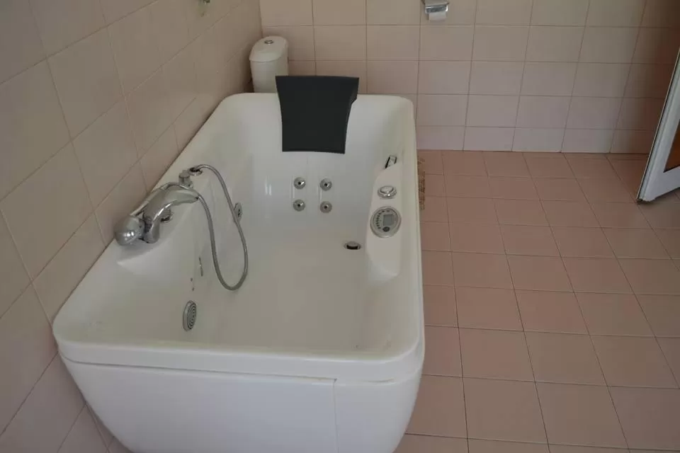 Hot Tub in Hotel Rade 1