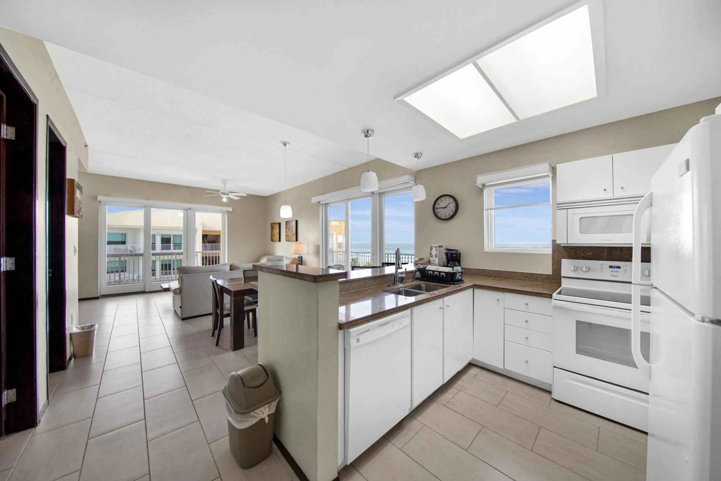 Kitchen or kitchenette in Peninsula Island Resort & Spa - Beachfront Property at South Padre Island