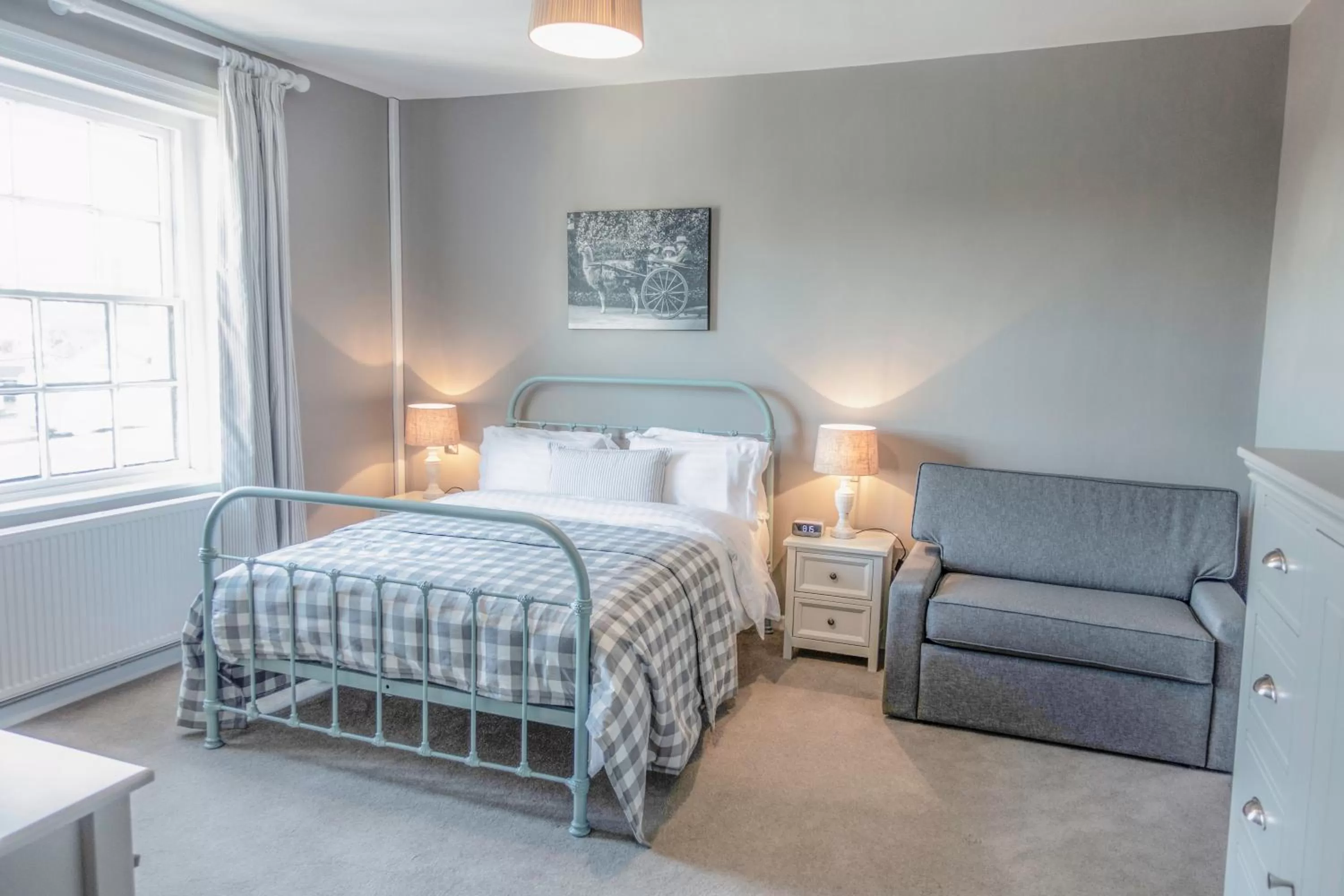 Bed in The Saracens Head