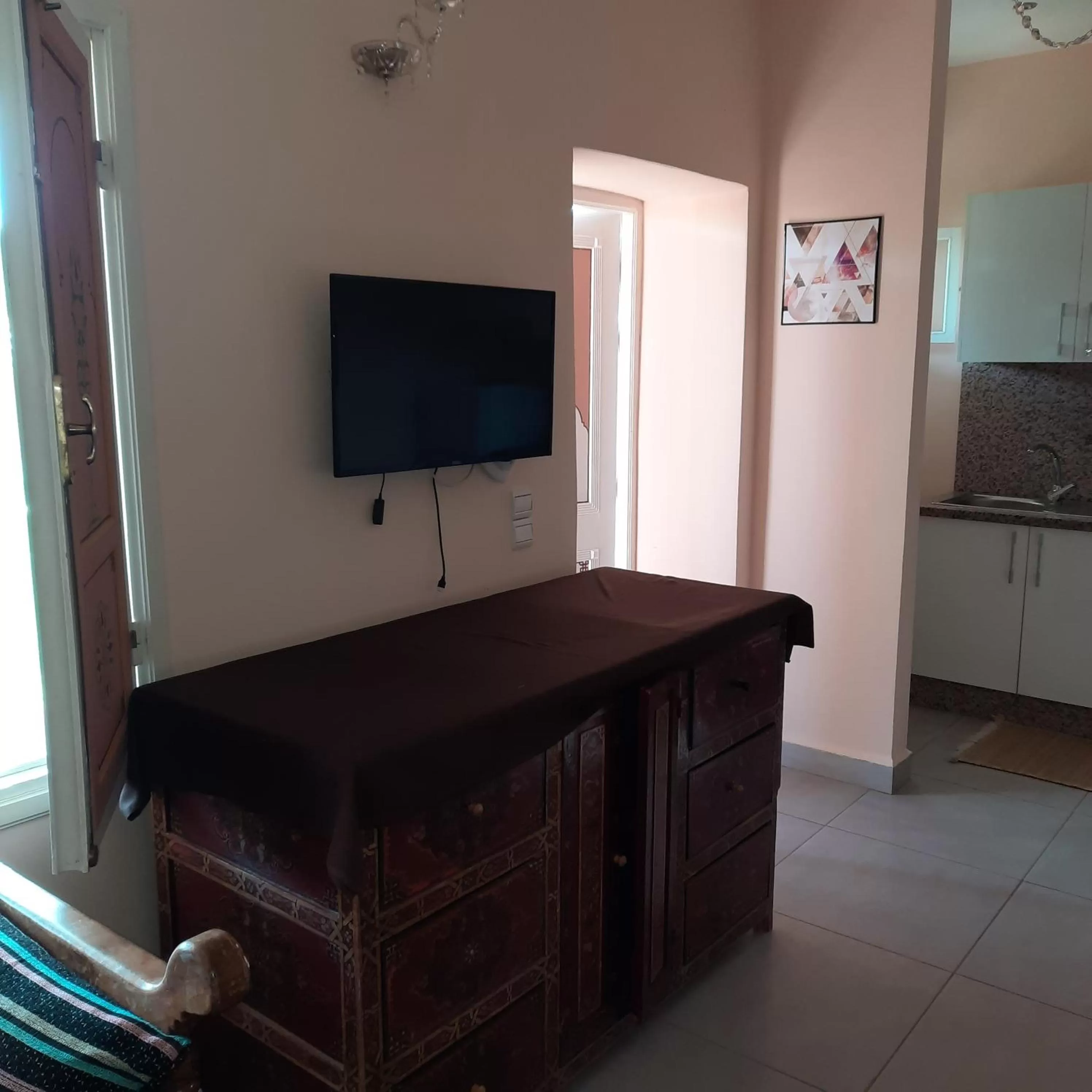 TV/Entertainment Center in Résidence Habiba