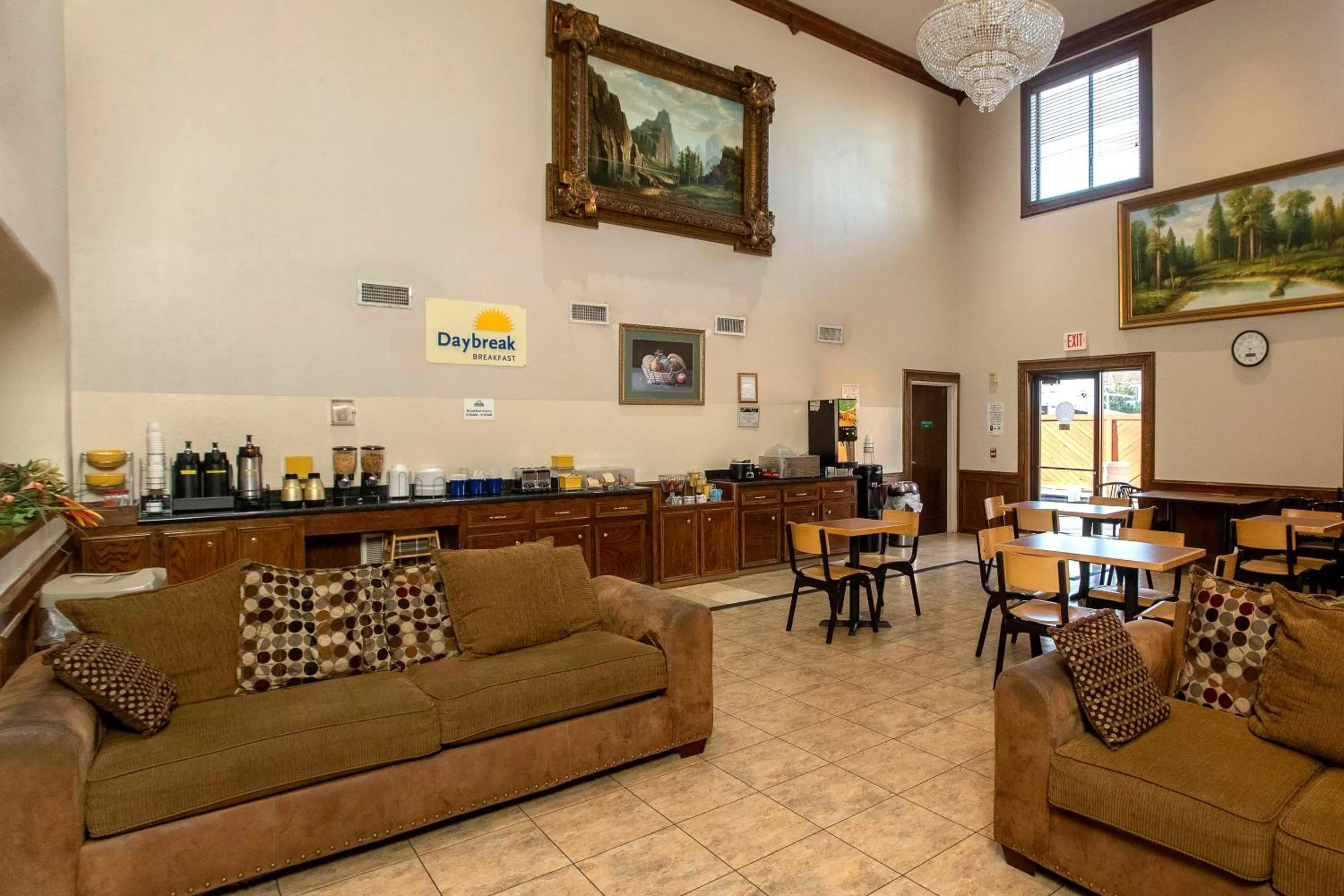 Restaurant/places to eat in Days Inn & Suites by Wyndham Houston North/Aldine