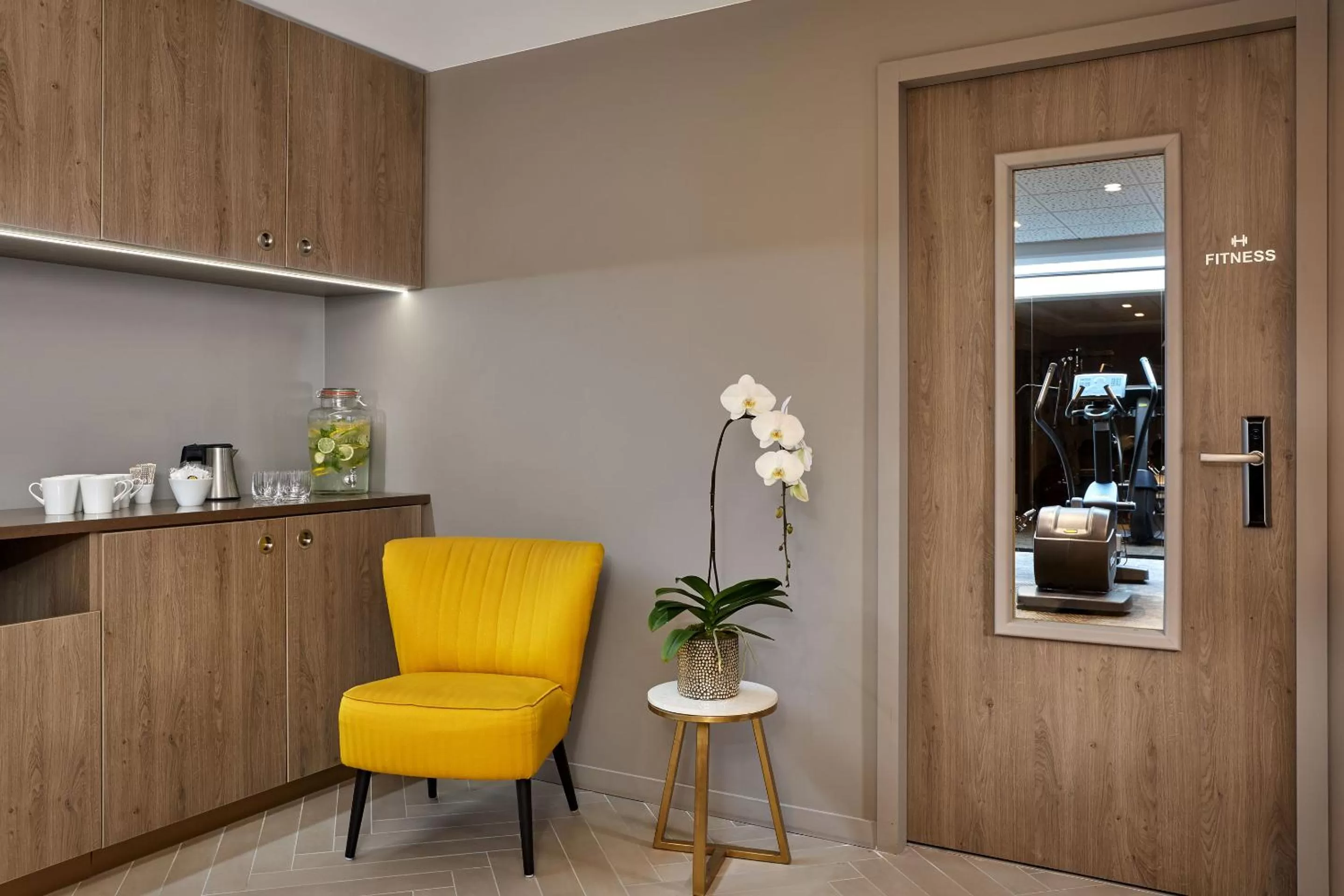 Living room in Auteuil Tour Eiffel