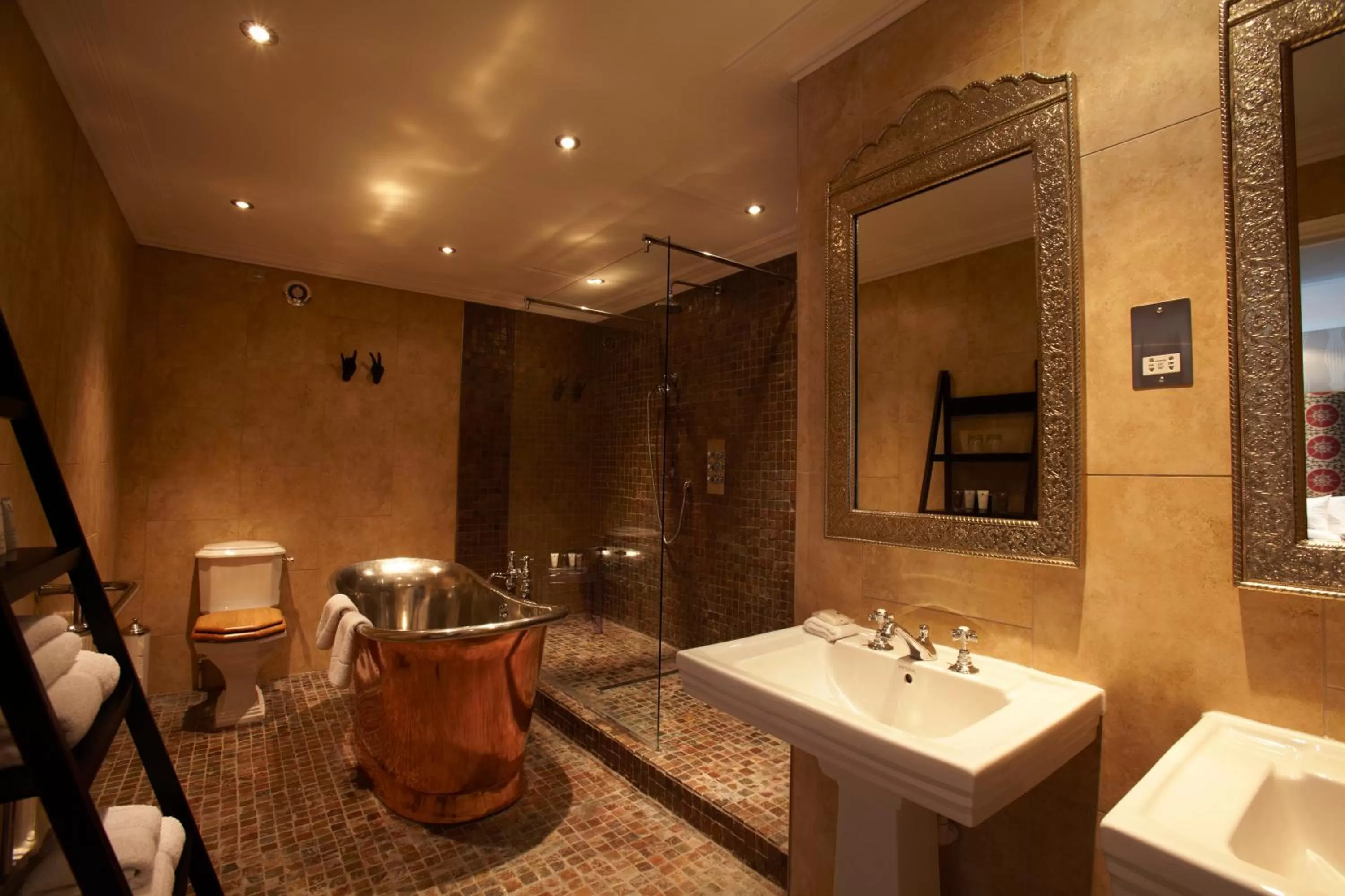 Bathroom in Angel Hotel