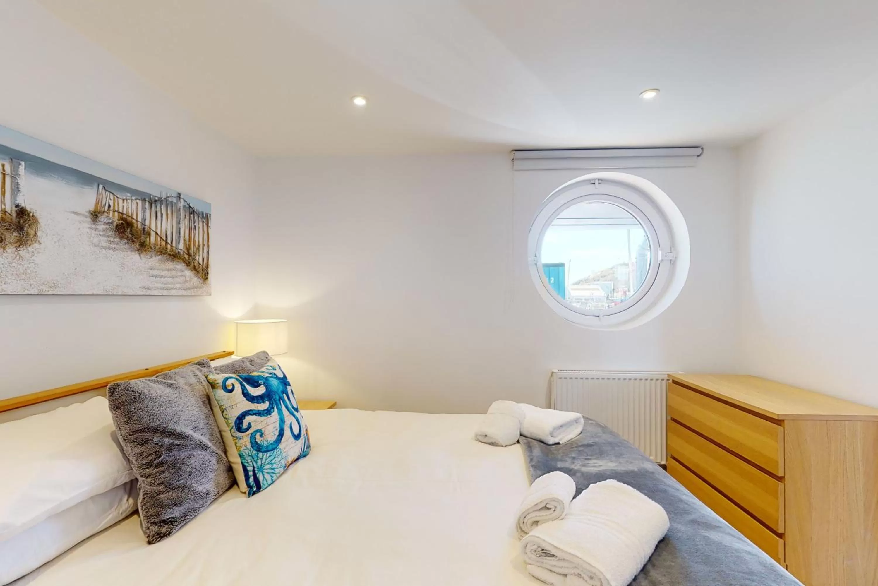 Bedroom, Bed in Crabbers' Wharf