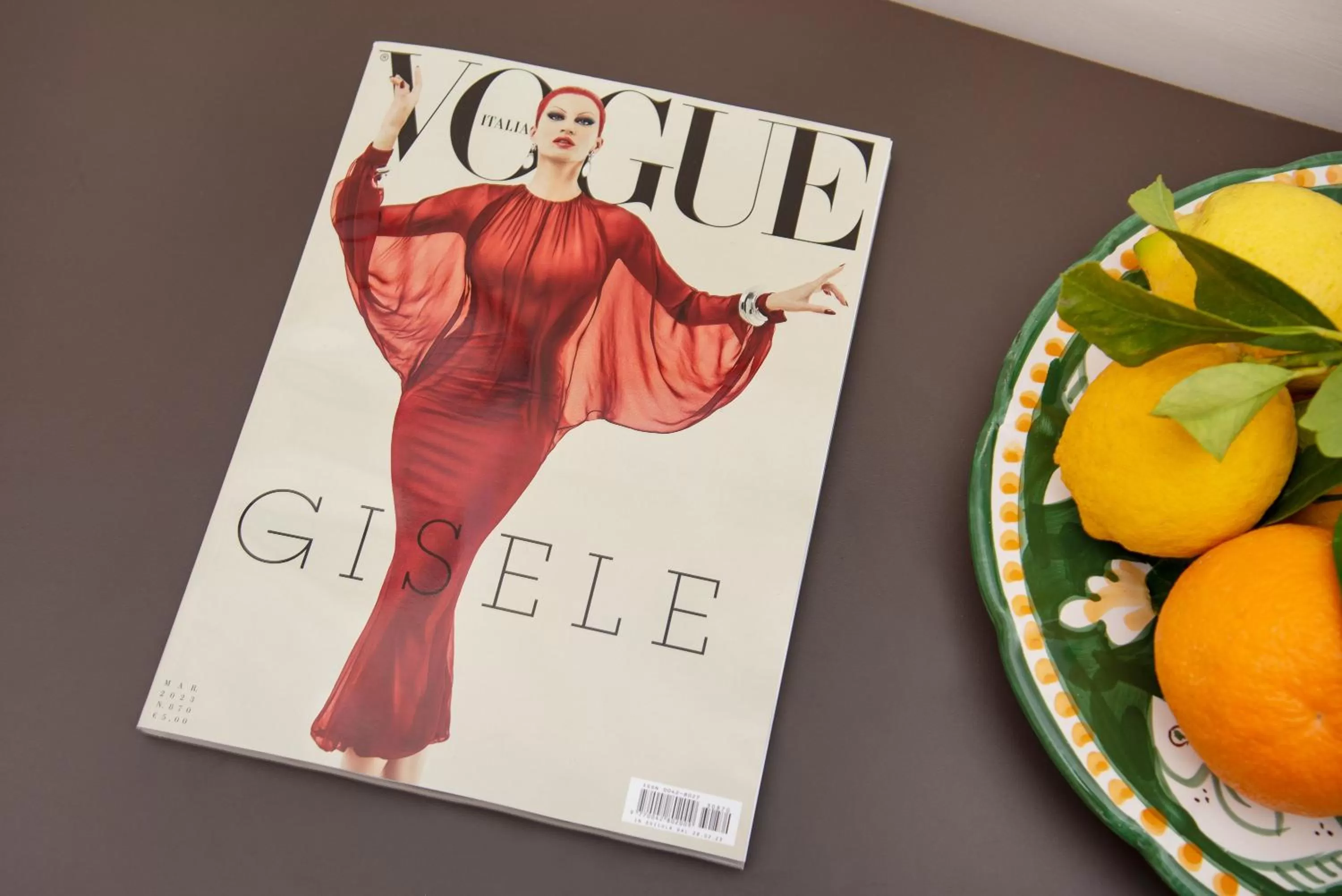 Decorative detail in Stanza Tasso - De Vivo Realty Sorrento