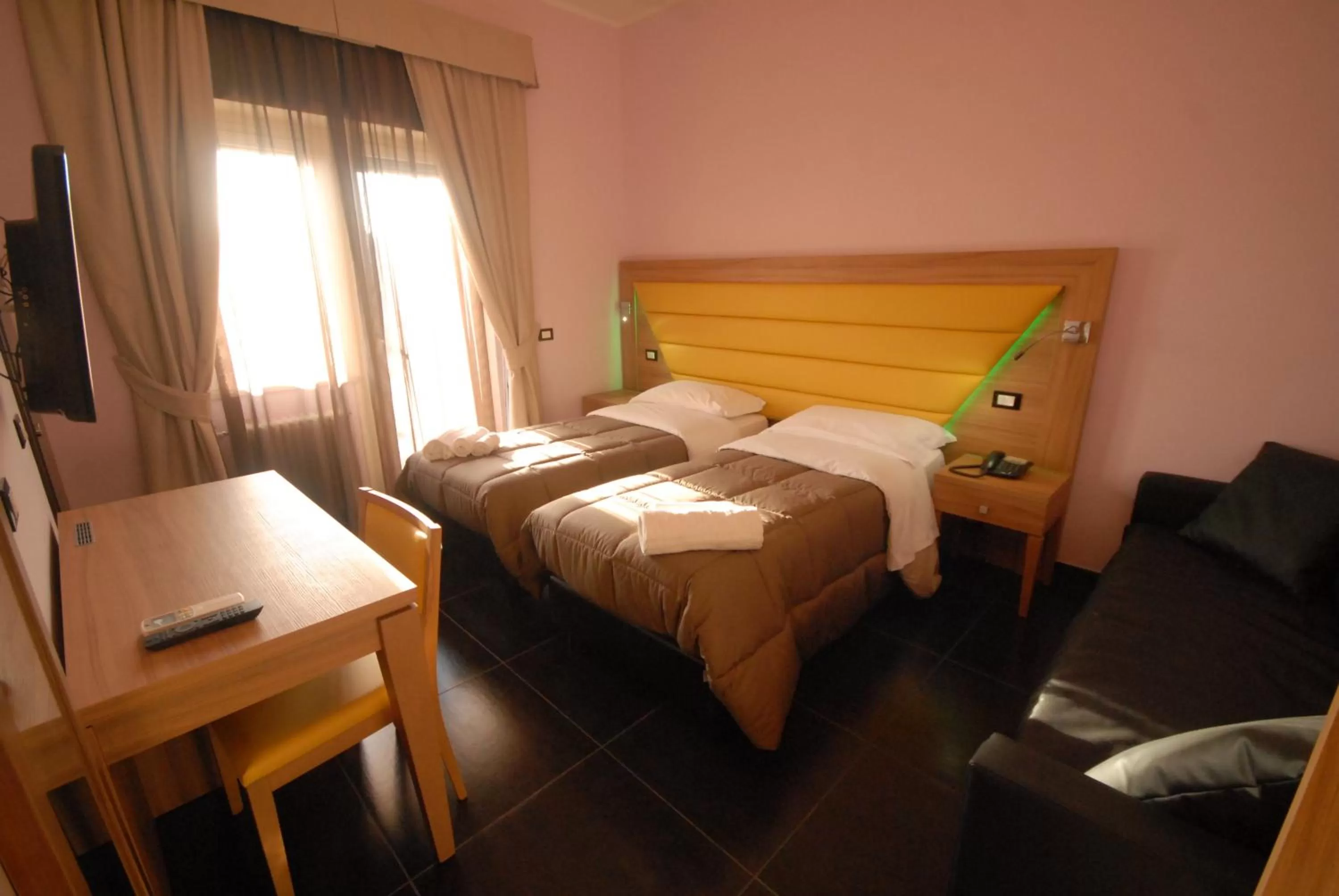 Bedroom, Bed in Ostia Antica Suite B&B