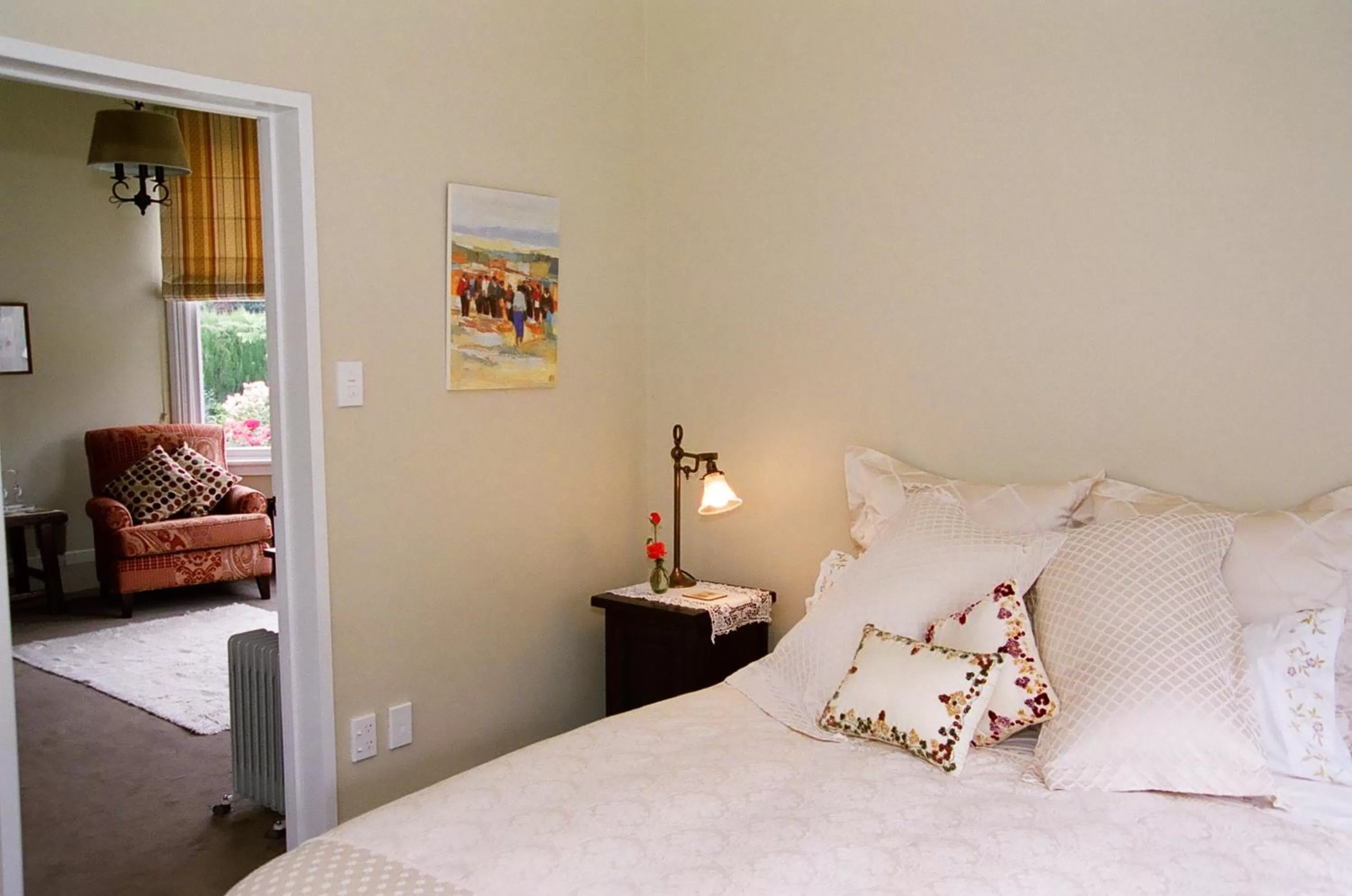 Bed in Anglesea House Inn