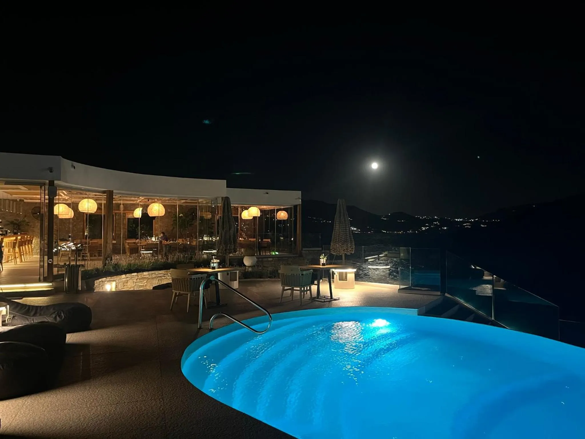 Restaurant/places to eat in Panormos Village Hotel