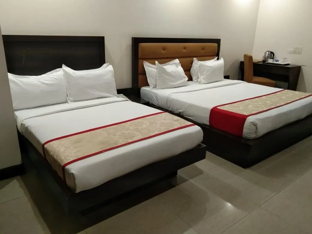 Bed in Zenith Hotel - Delhi Airport
