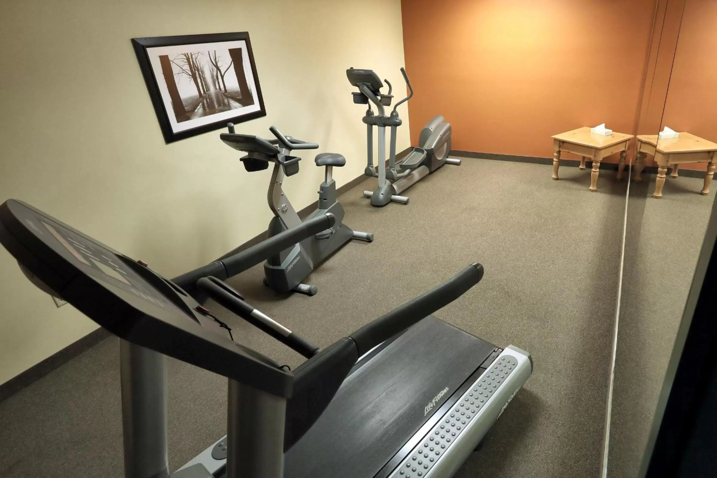 Fitness centre/facilities in Lancaster Inn & Suites