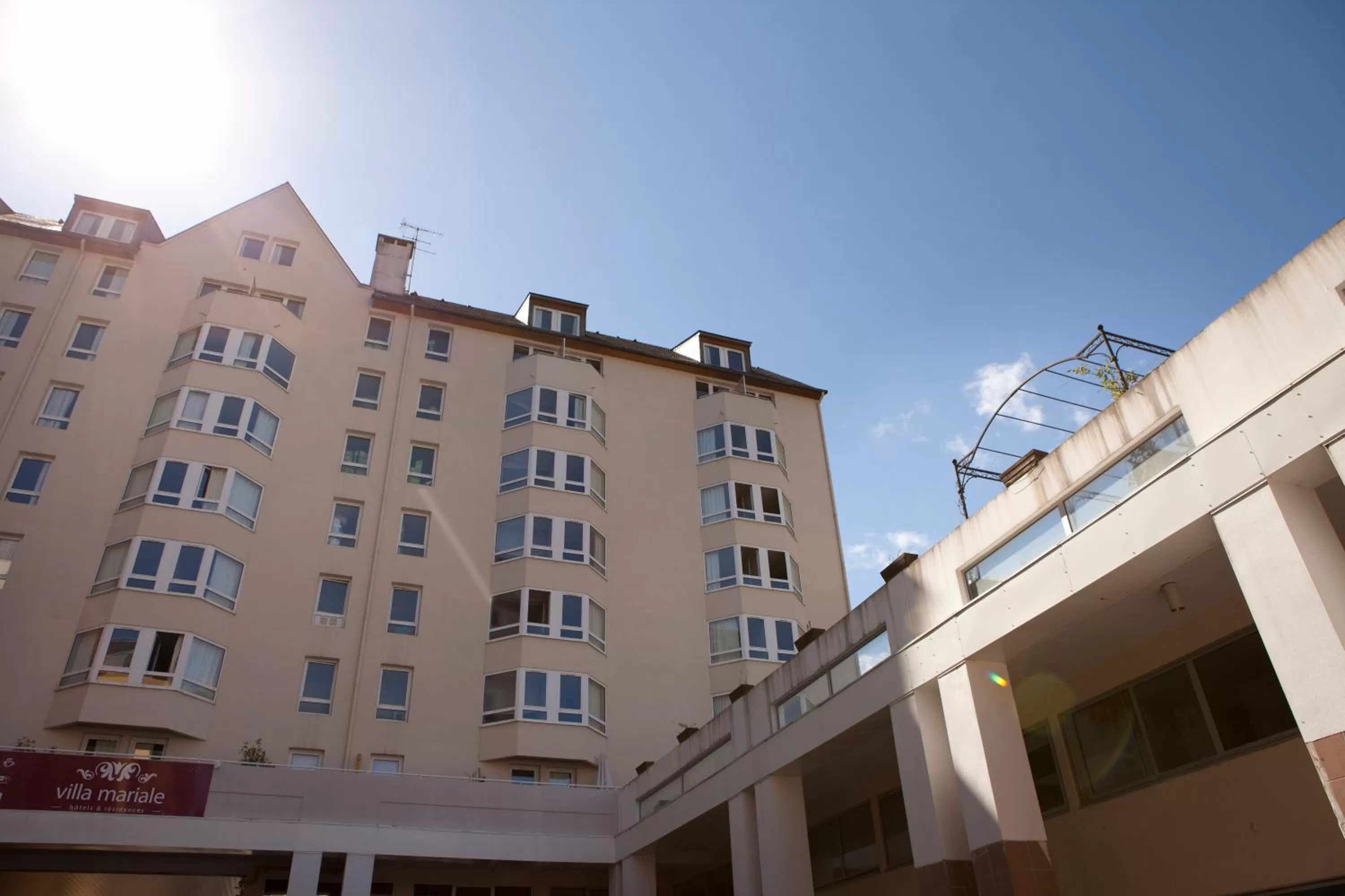 Facade/entrance in Villa Mariale by Popinns