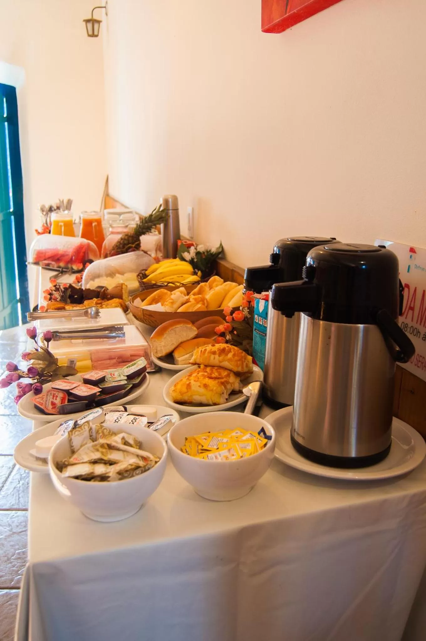 Breakfast in Refron du Mar Pousada Paraty