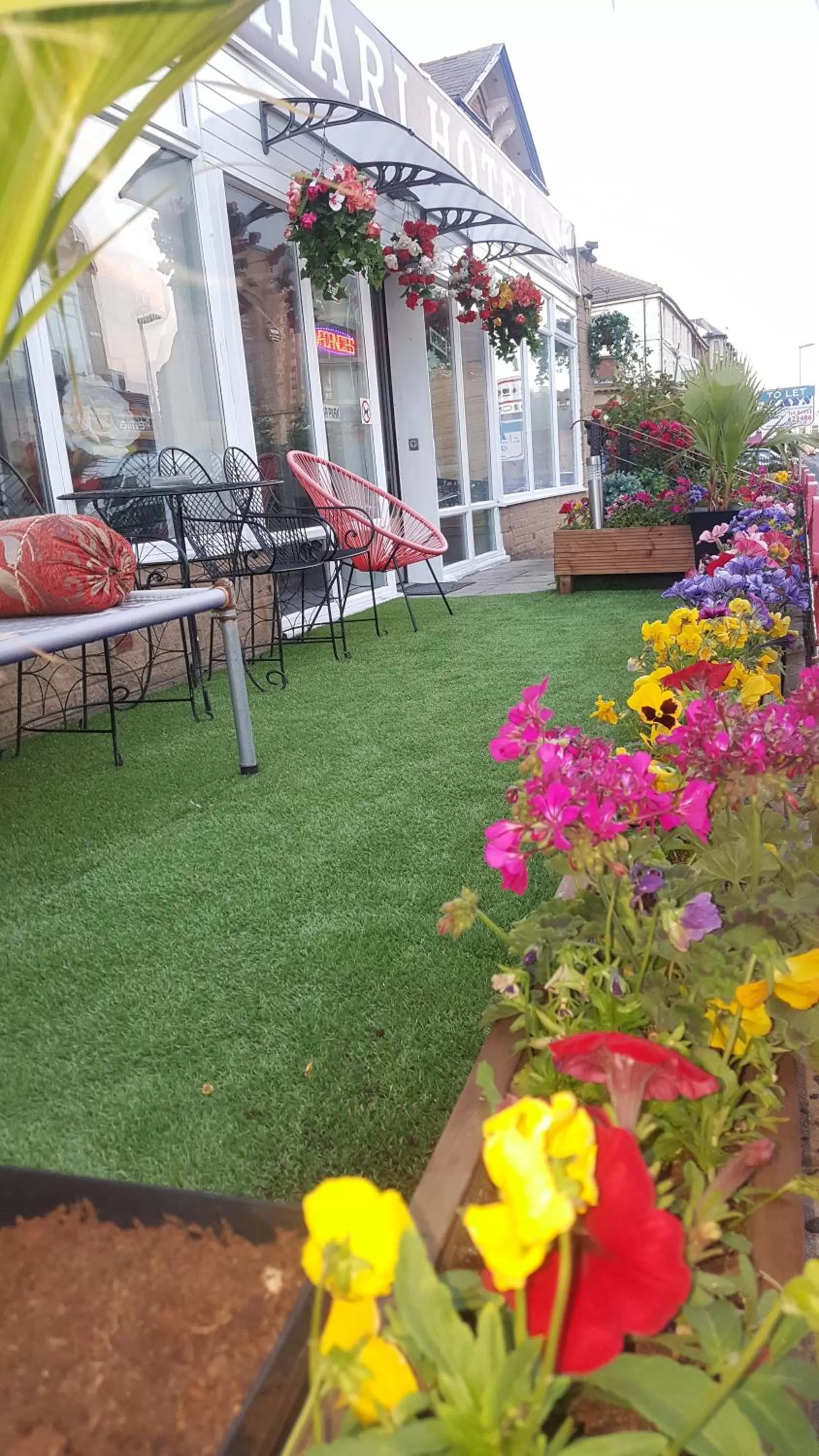 Garden in BUKHARI Hotel