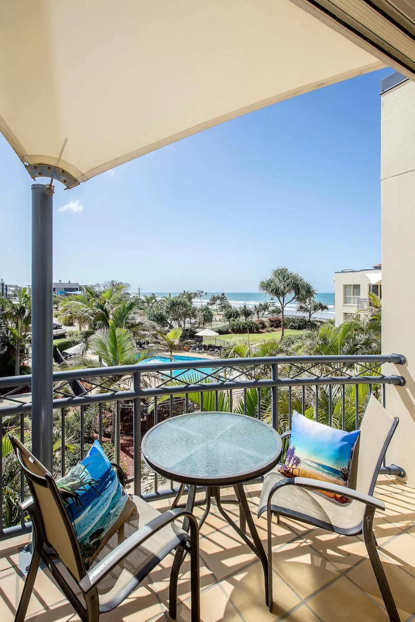 Balcony/Terrace in Golden Riviera Absolute Beachfront Resort