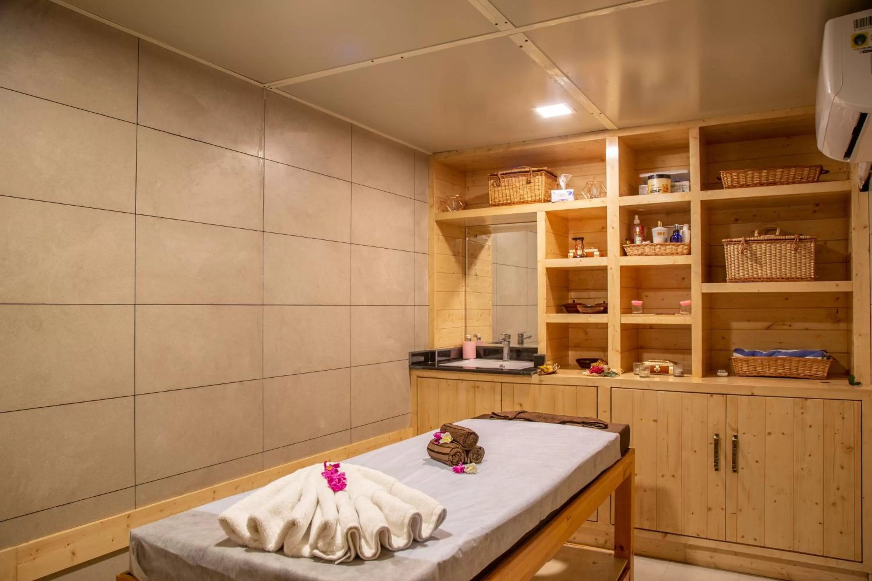 Massage in The Orchard Retreat & Spa